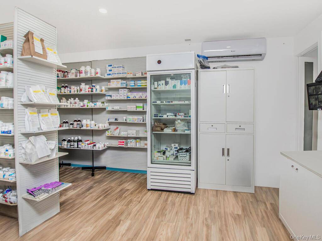 #22 photo, 1406 White Plains Road, Parkchester , NY 10462