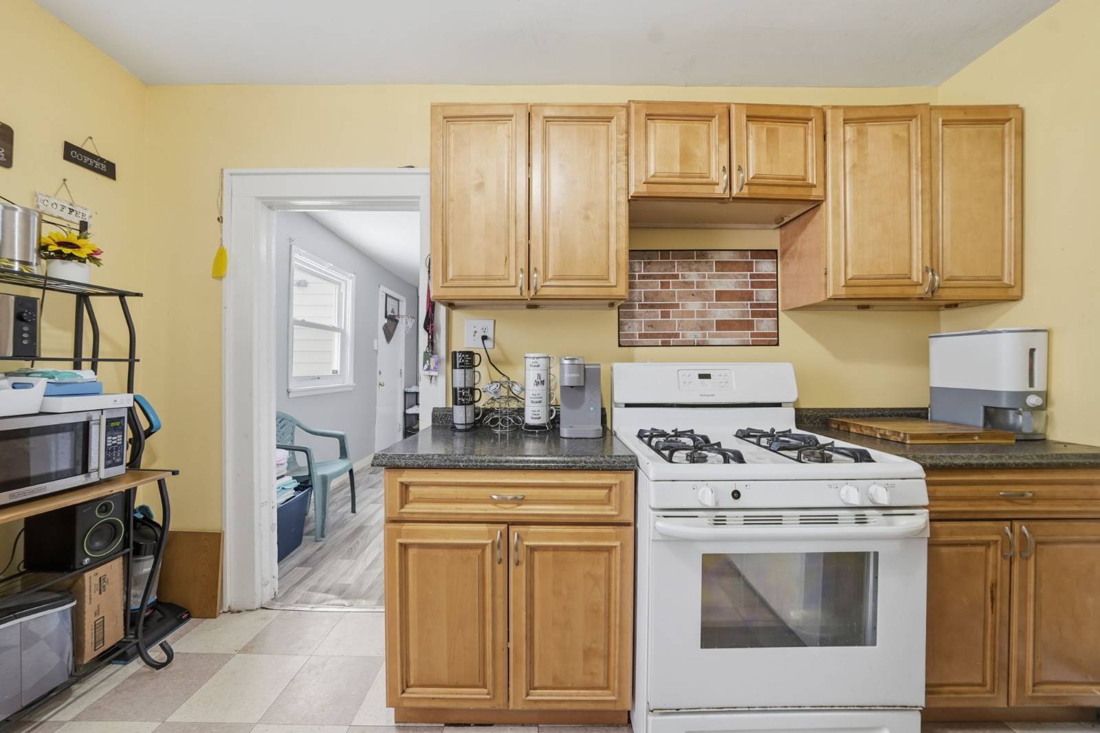 #12 photo, 283 West Tupper, Buffalo , NY 14201