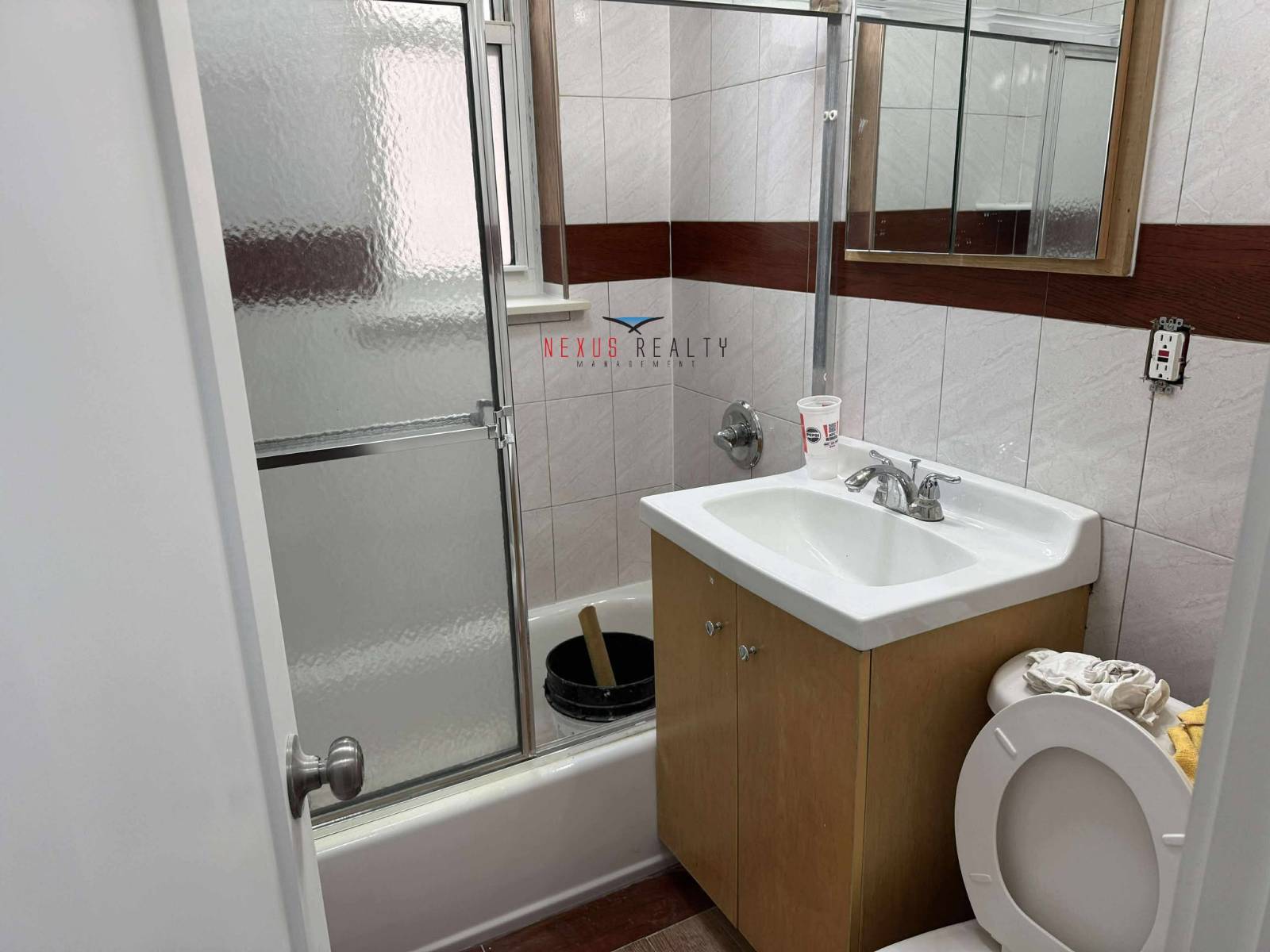 #6 photo, 58th STREET & 43RD AVENUE, Woodside , NY 11377