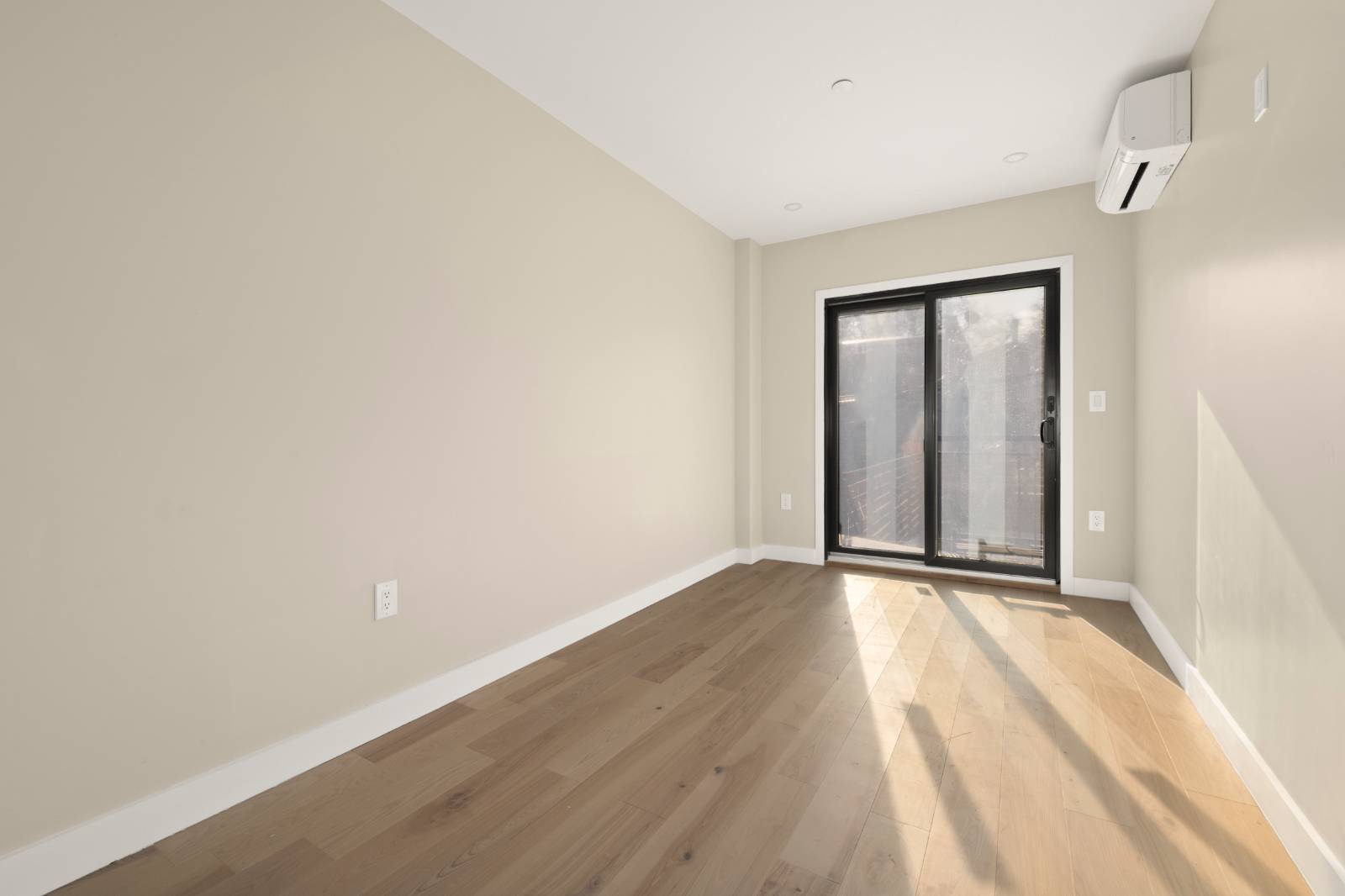 #5 photo, 458 Decatur St., #2, ブルックリン区 Bedford-Stuyvesant , NY 11233