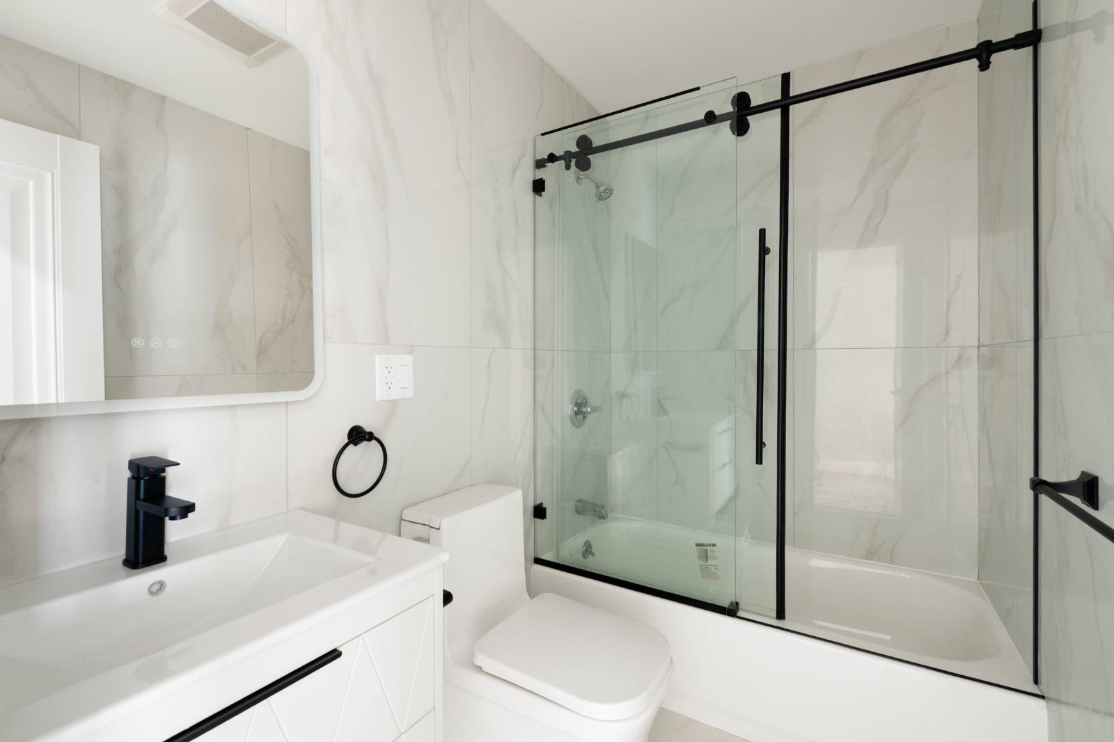 #6 photo, 458 Decatur St., #2, ブルックリン区 Bedford-Stuyvesant , NY 11233