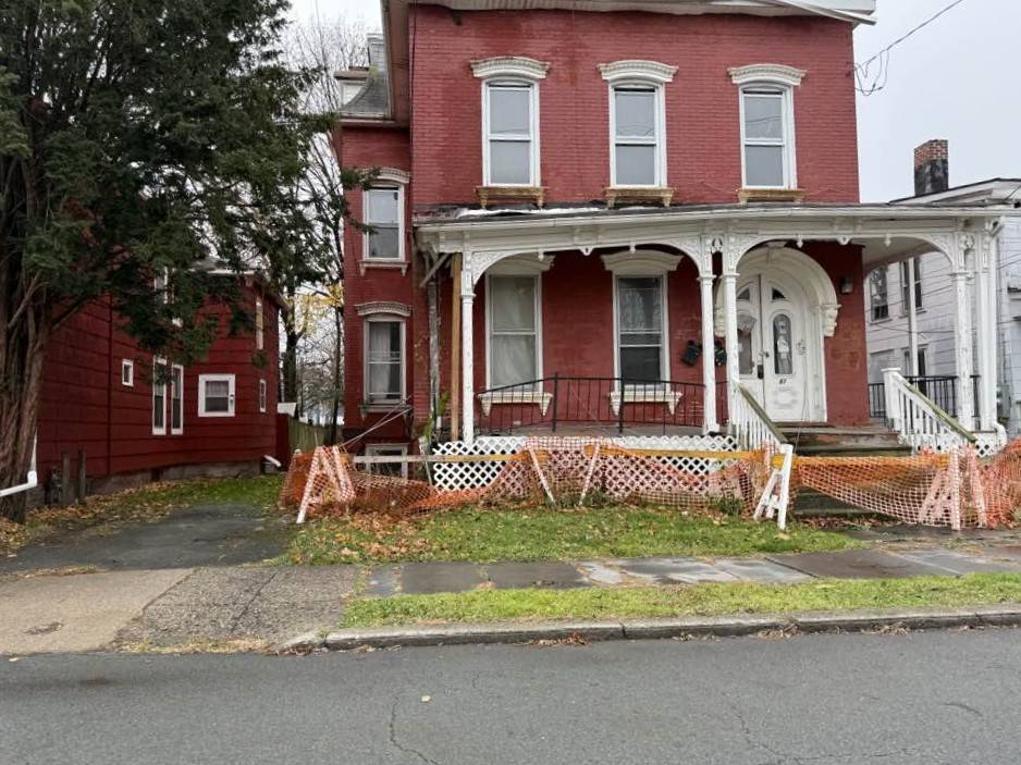 #14 photo, 87 Ball Street, Port Jervis , NY 12771