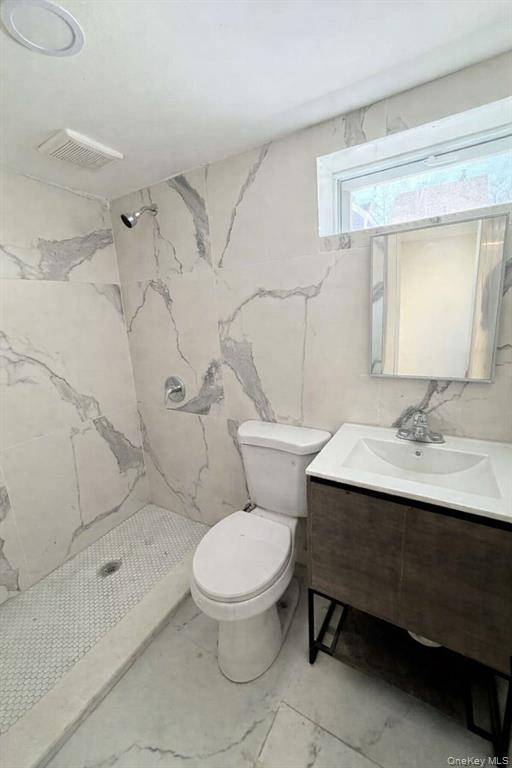 #14 photo, 112-16 198th St, St Albans , NY 11412