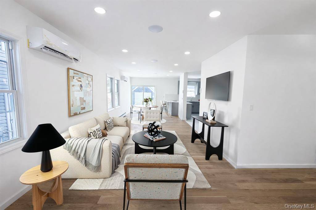 #3 photo, 112-16 198th St, St Albans , NY 11412