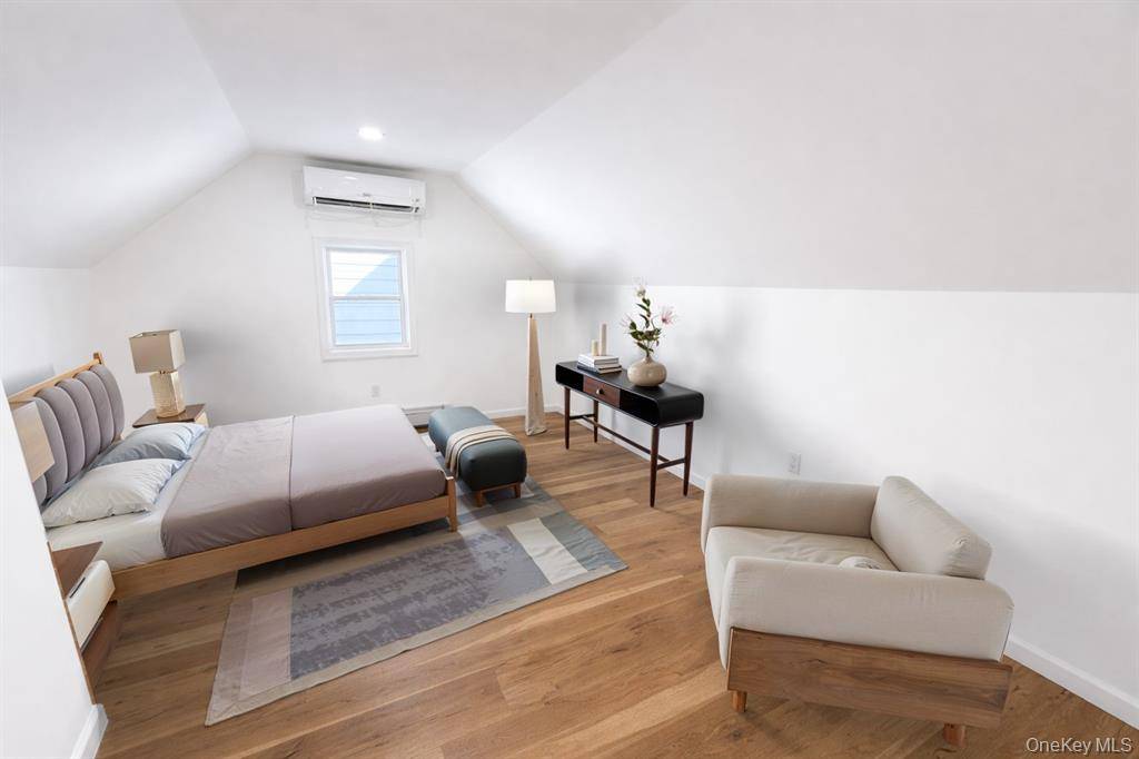 #9 photo, 112-16 198th St, St Albans , NY 11412