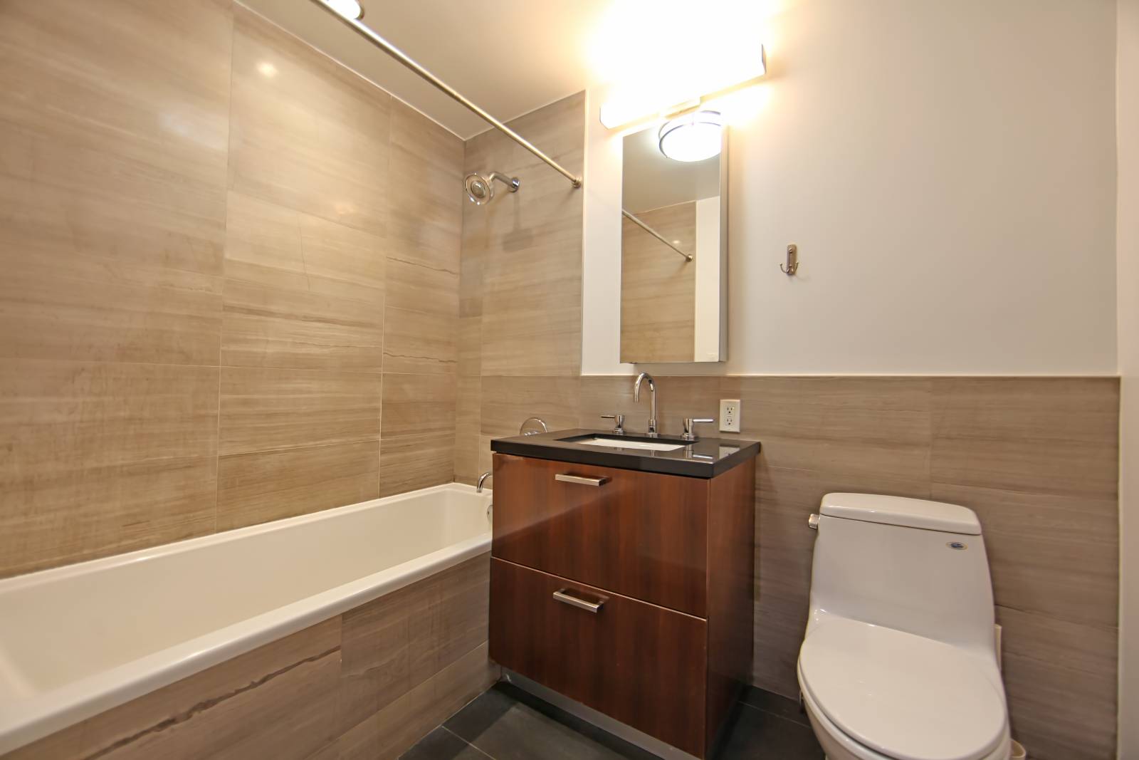 #5 photo, 560 Carroll Street, 1B, הברונקס Brooklyn , NY 11215