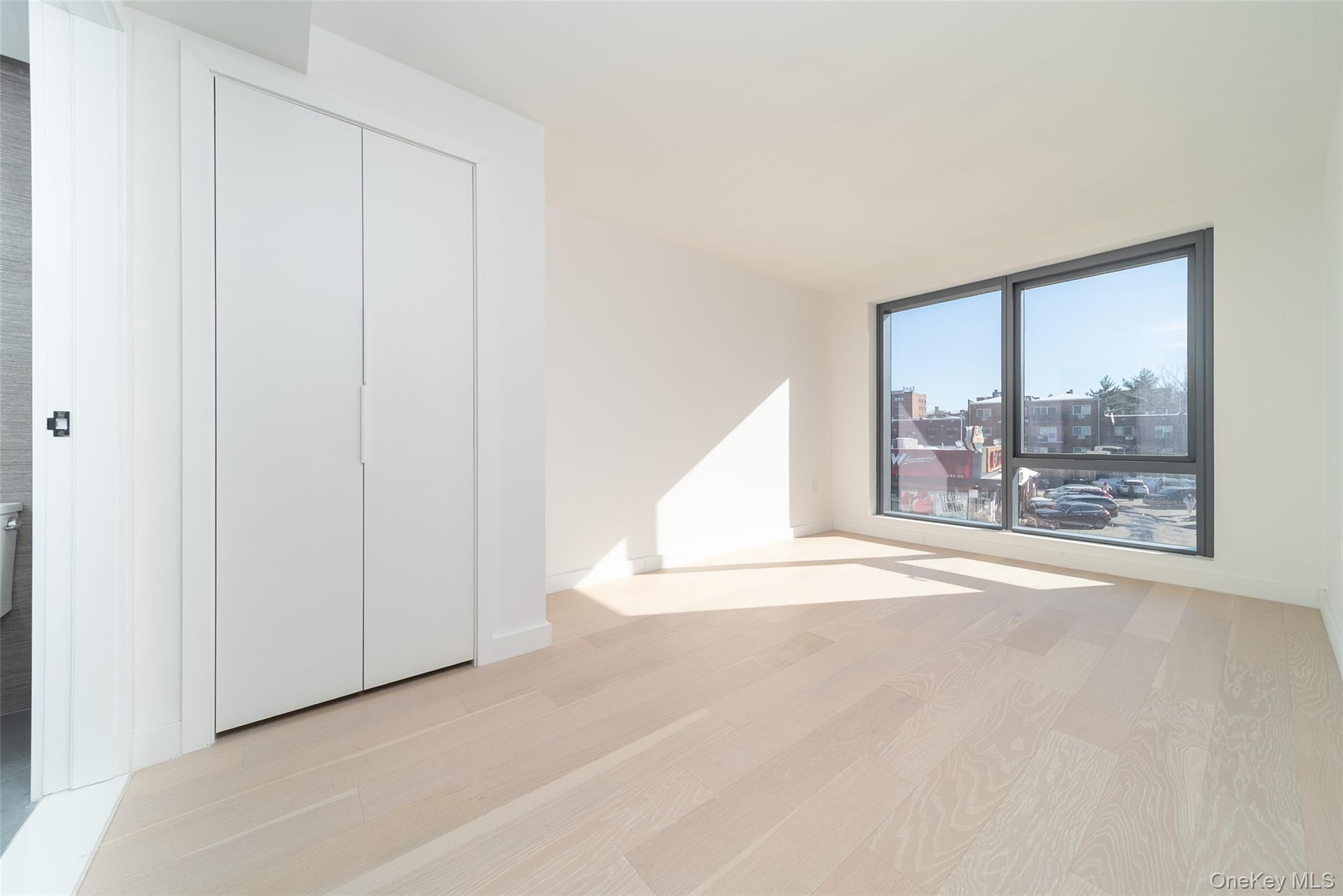 #8 photo, 144-49 Northern Boulevard, फ्लशिंग Flushing , NY 11354