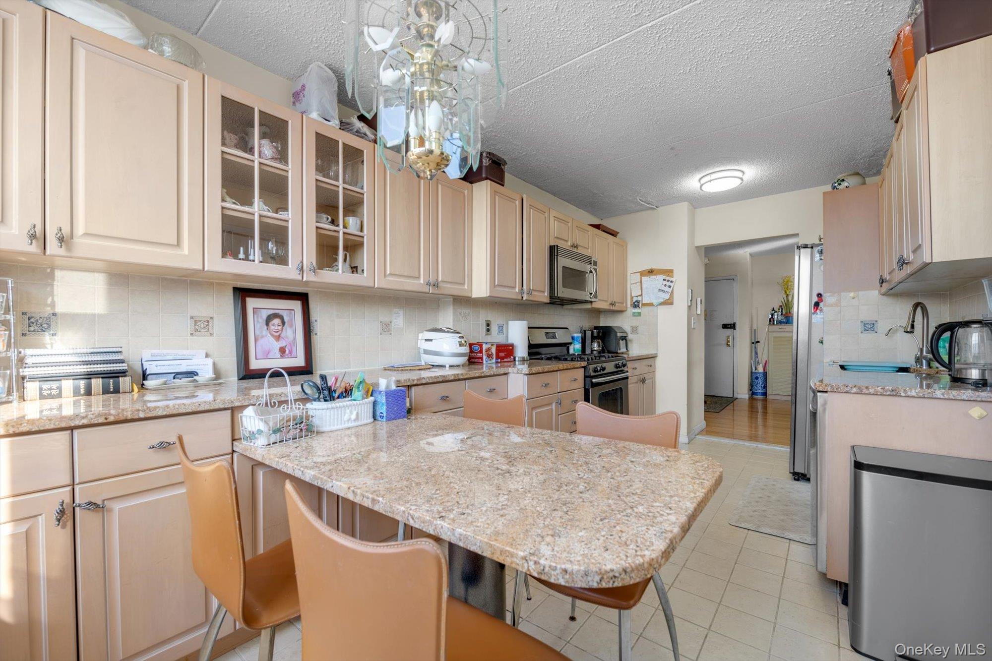 #9 photo, 14477 Roosevelt Avenue, Flushing , NY 11354