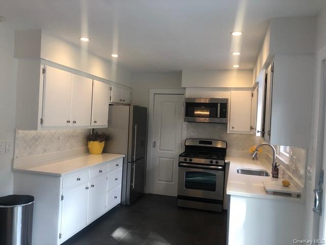 #8 photo, 23 Hampton Harbor Road, সাফোক কাউন্টি Hampton Bays , NY 11946