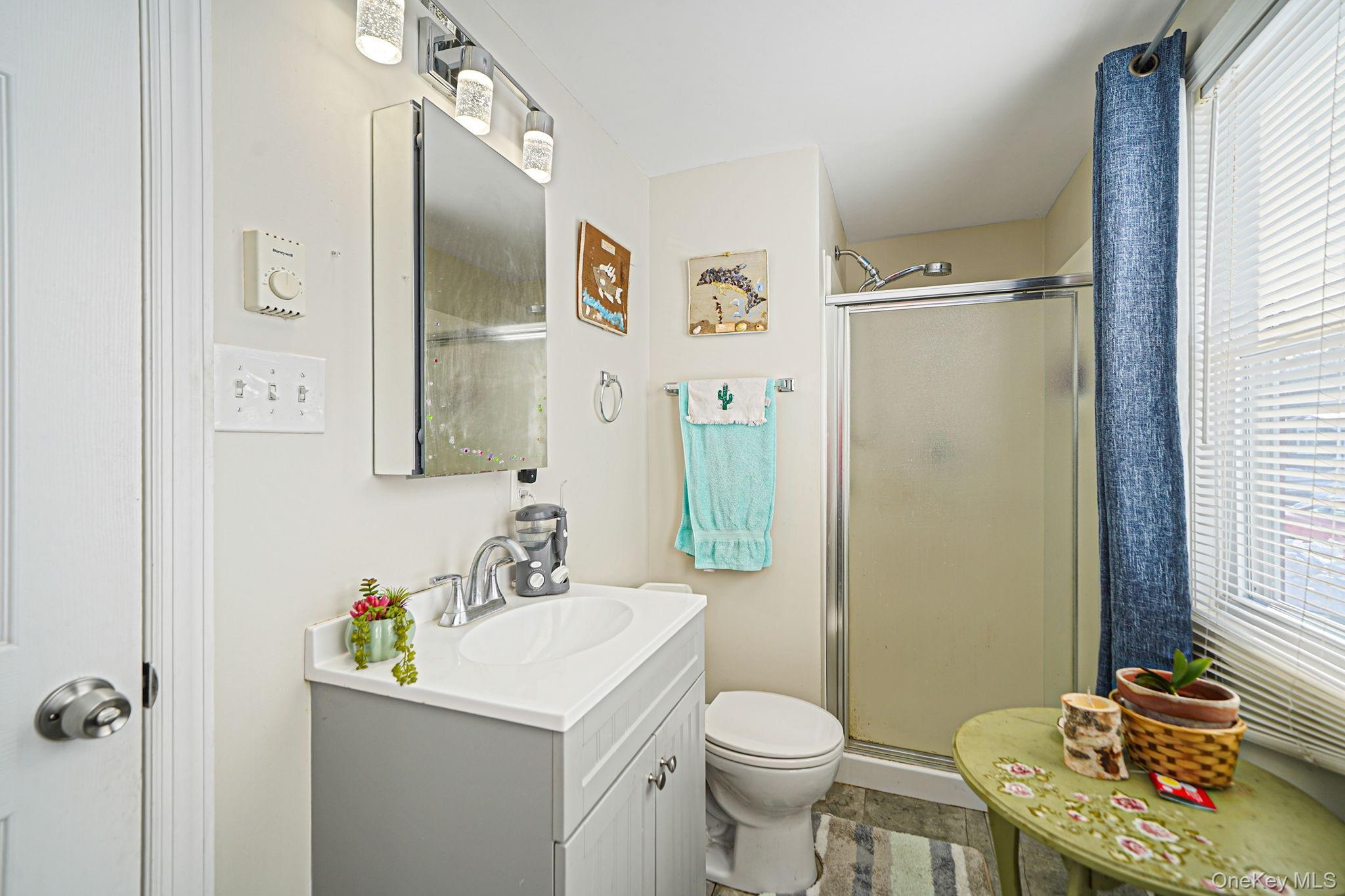 #13 photo, 126 Village Circle, サフォーク郡 Manorville , NY 11949