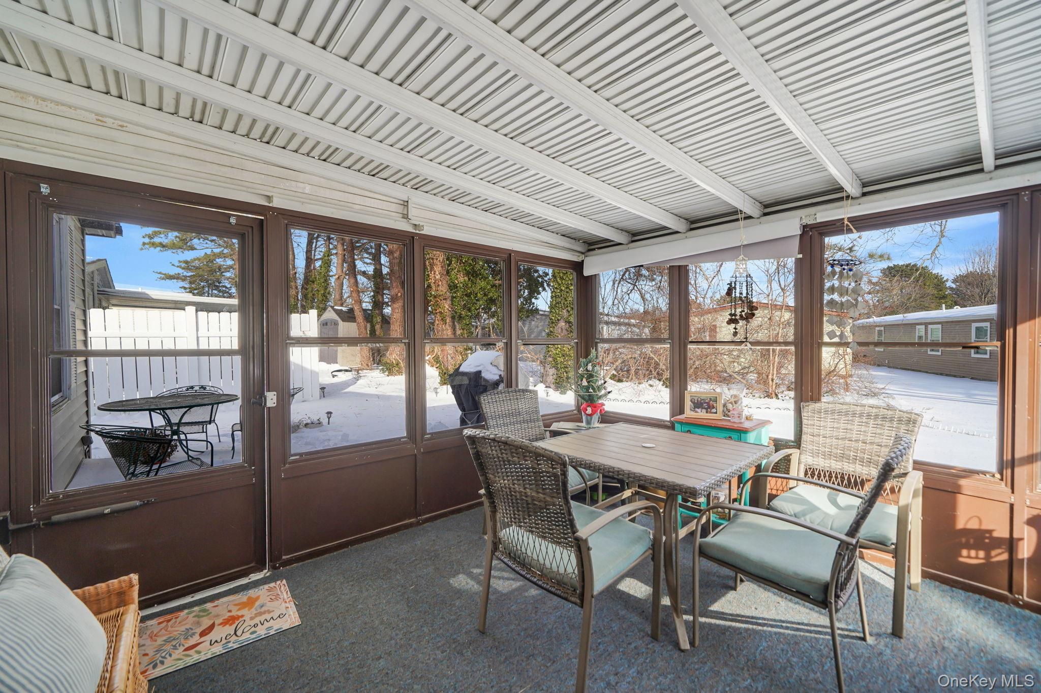 #19 photo, 126 Village Circle, サフォーク郡 Manorville , NY 11949