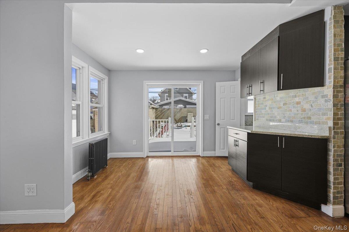 #18 photo, 10973 200th Street, कुईंस Saint Albans , NY 11412