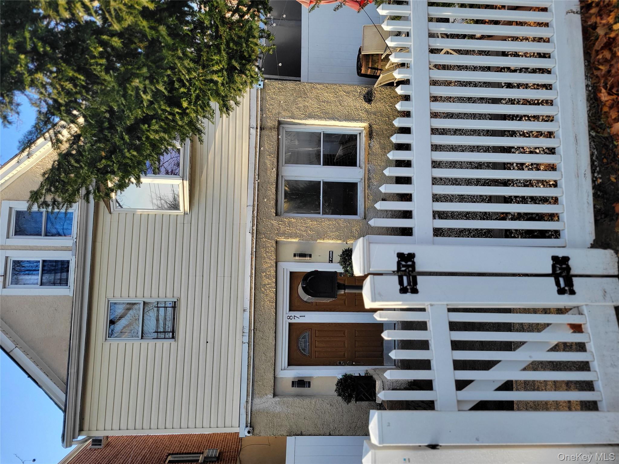 #1 photo, 871 Throgsneck Expressway Expressway, Bronx , NY 10465