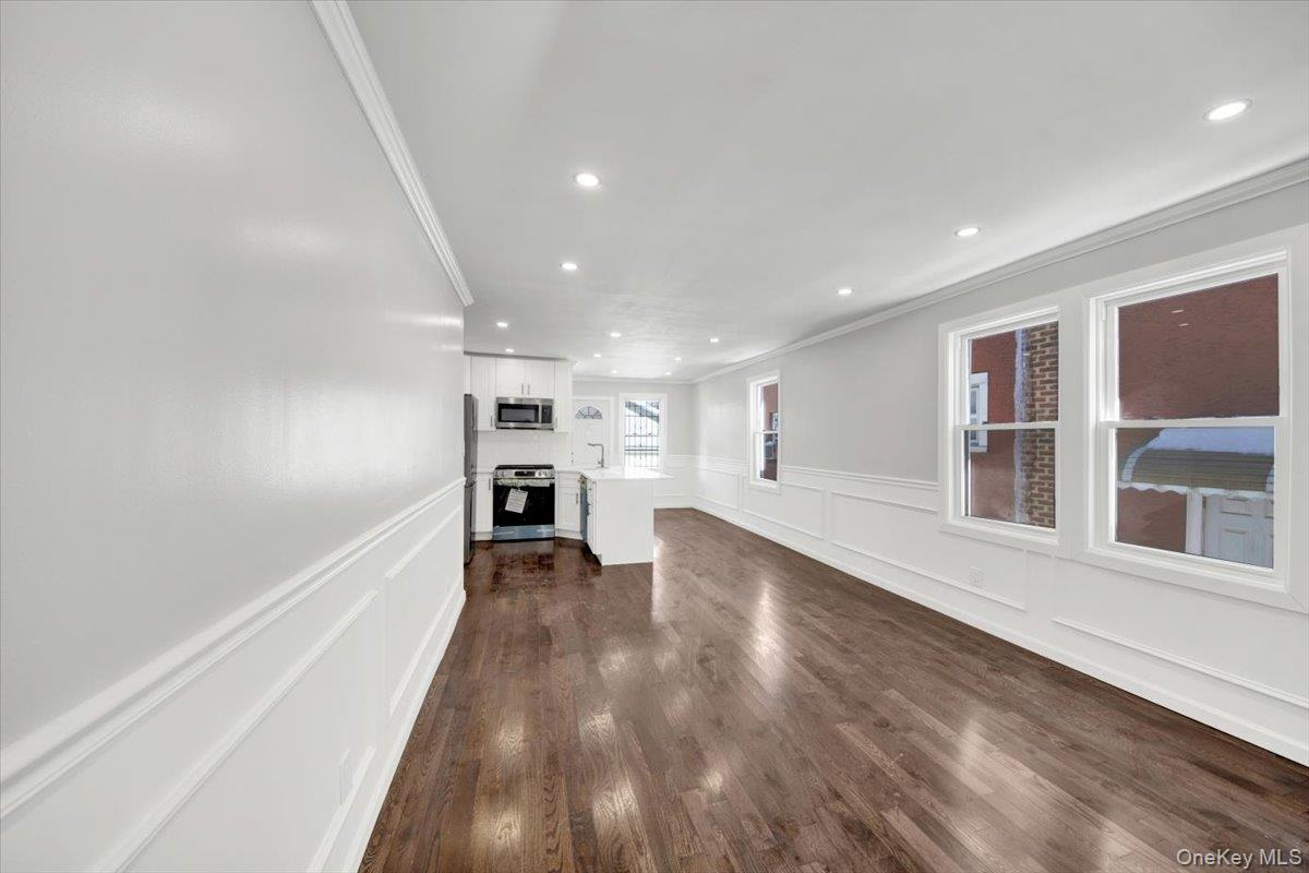 #13 photo, 837 Penfield Street, Bronx , NY 10470