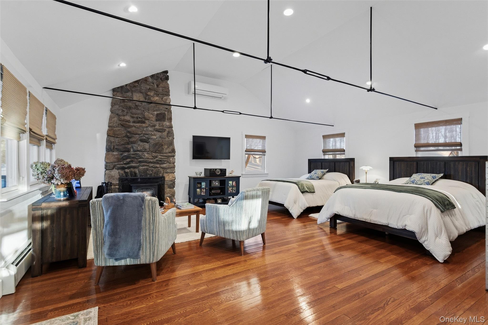 #7 photo, 10 Skytop Drive, Katonah , NY 10536