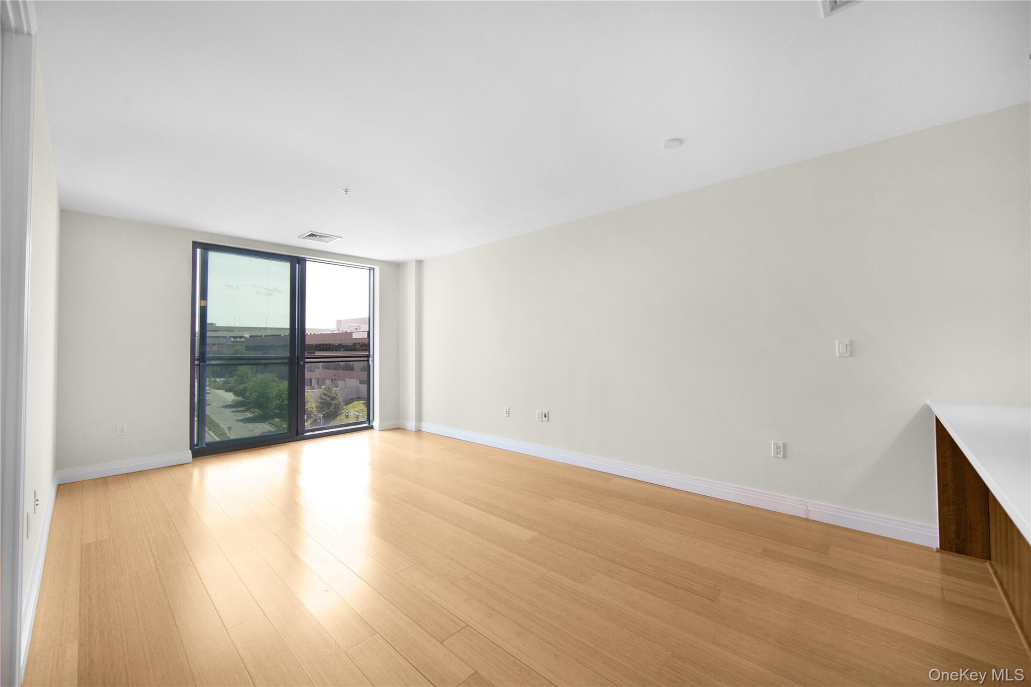 #4 photo, 701 Ridge Hill Boulevard, Yonkers , NY 10710