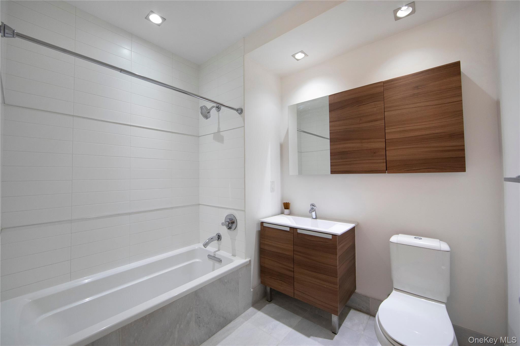 #9 photo, 701 Ridge Hill Boulevard, Yonkers , NY 10710