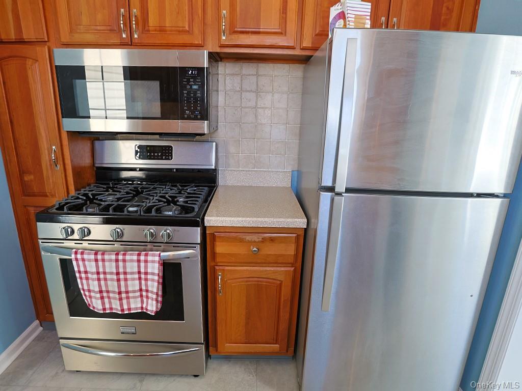 #12 photo, 5 Oxford Road, Goshen , NY 10924