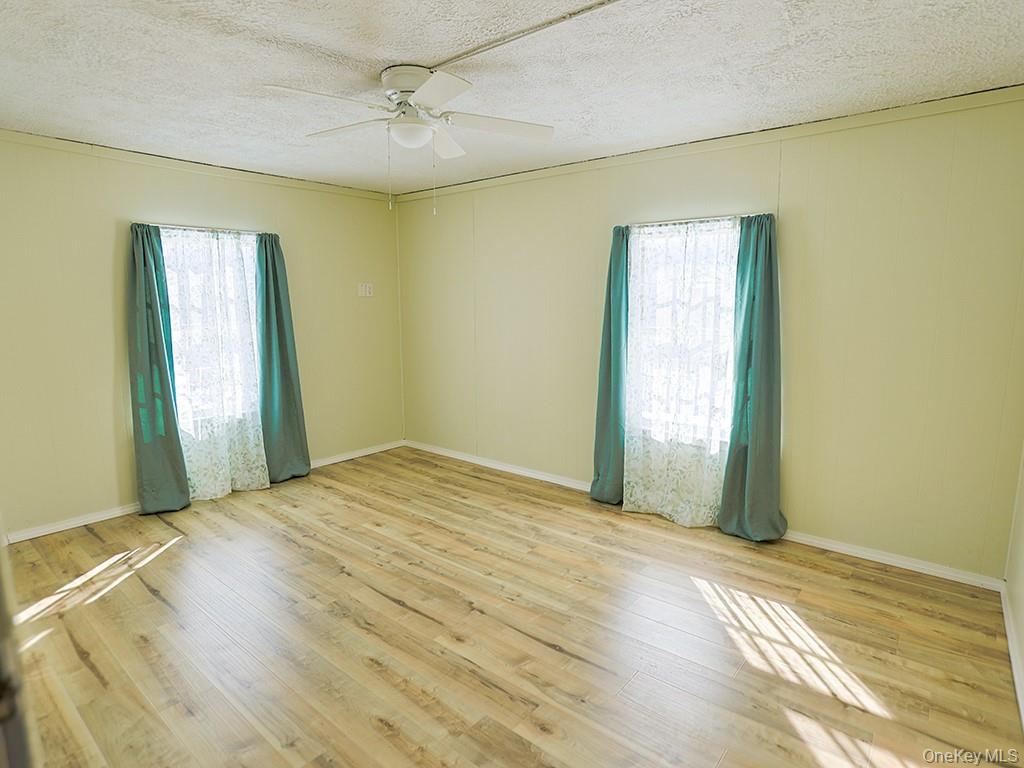 #20 photo, 5 Oxford Road, Goshen , NY 10924