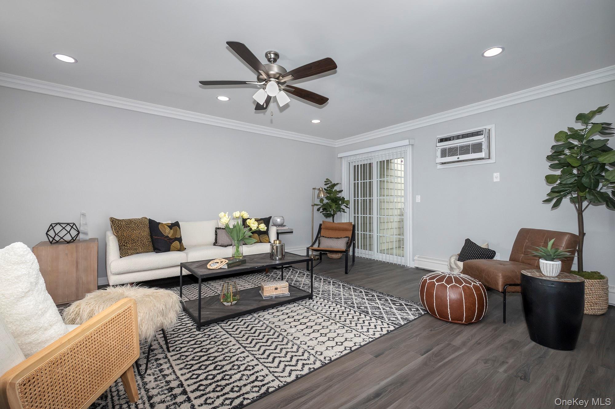 #6 photo, 344 Cassa Loop, सफ़ोक काउंटी Holtsville , NY 11742