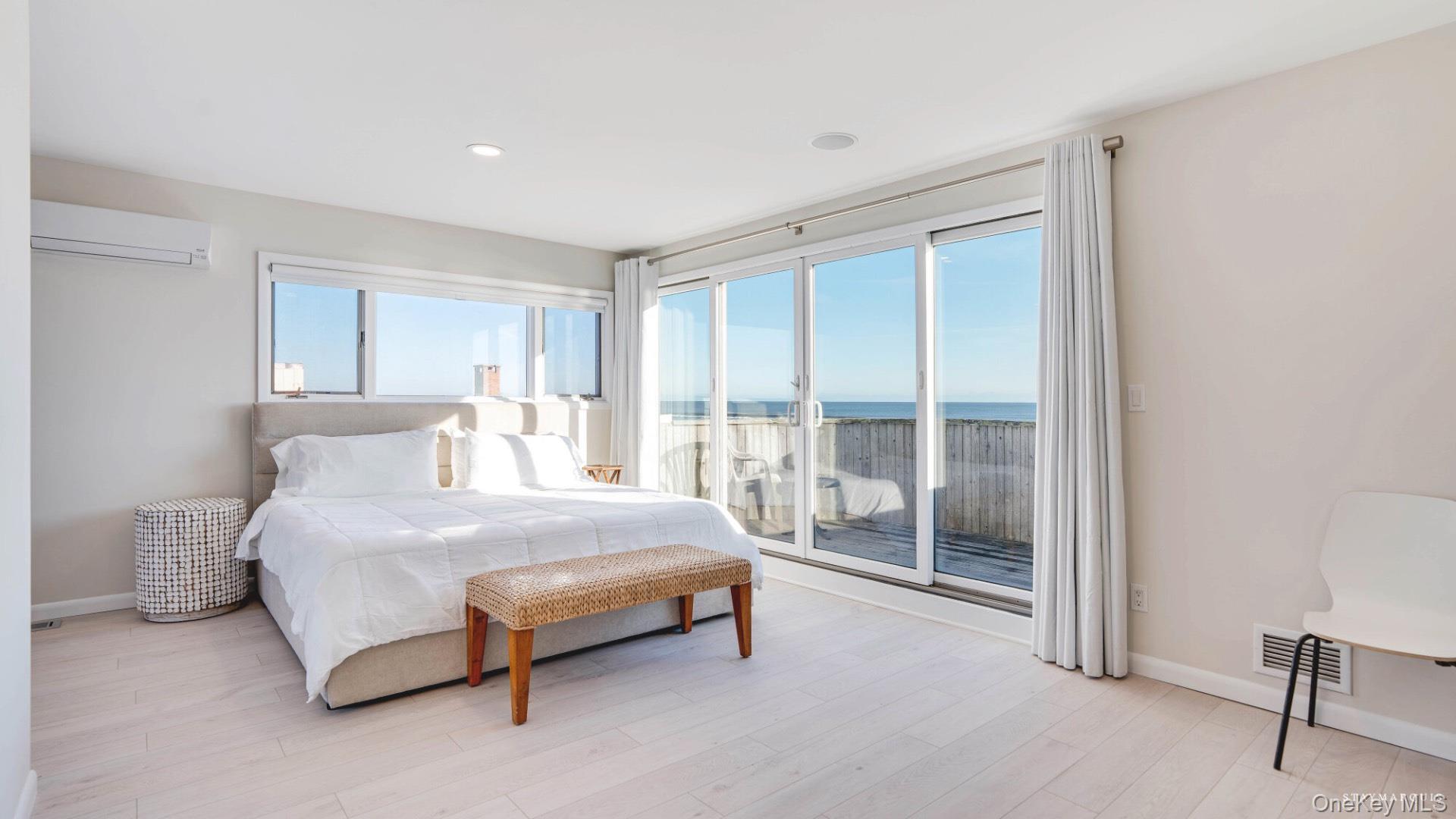 #11 photo, 40 Dune Road, সাফোক কাউন্টি Hampton Bays , NY 11946