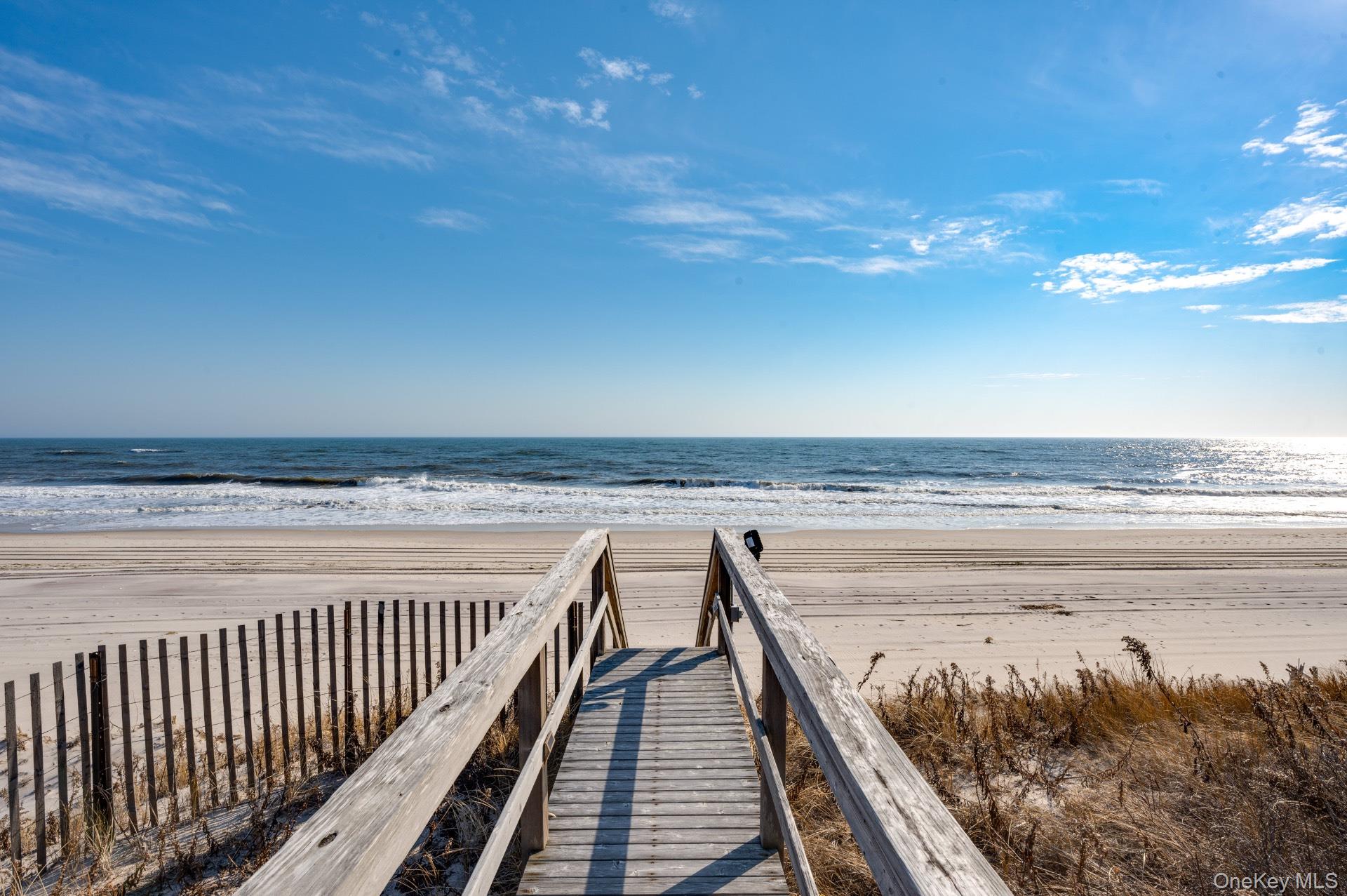 #3 photo, 40 Dune Road, সাফোক কাউন্টি Hampton Bays , NY 11946