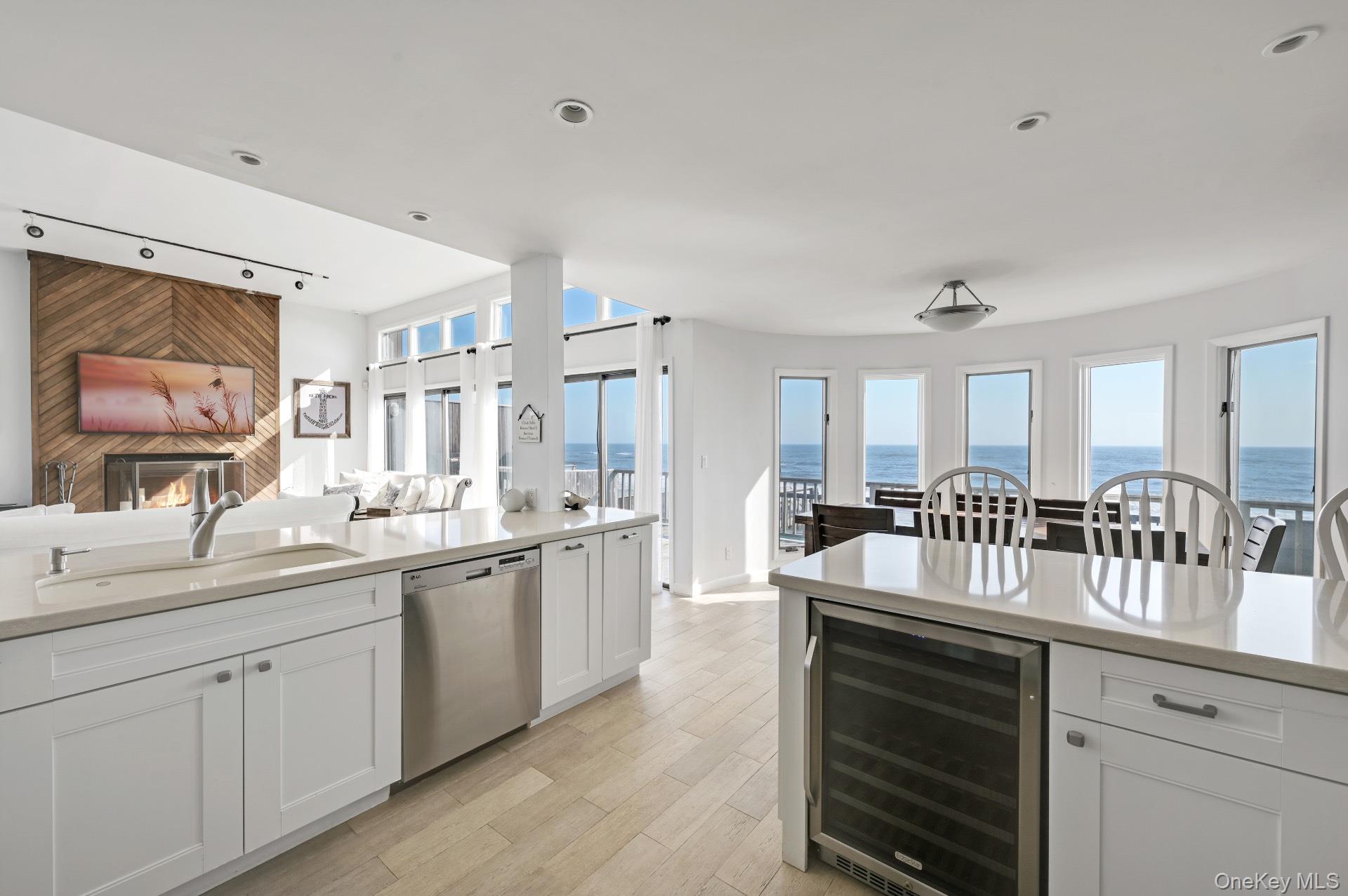 #7 photo, 40 Dune Road, সাফোক কাউন্টি Hampton Bays , NY 11946