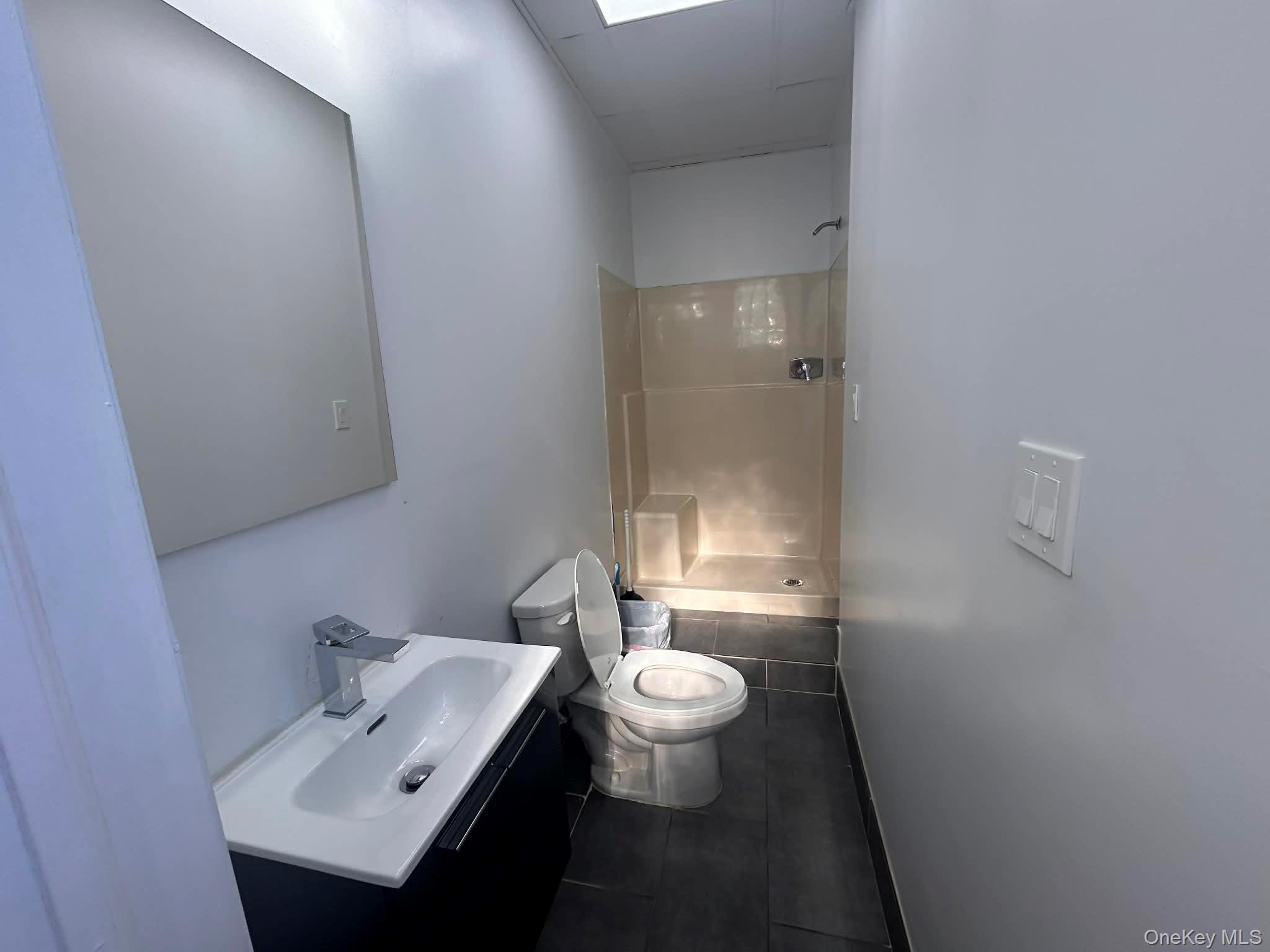 #4 photo, 53-15 37th Avenue, クイーンズ区 Woodside , NY 11377