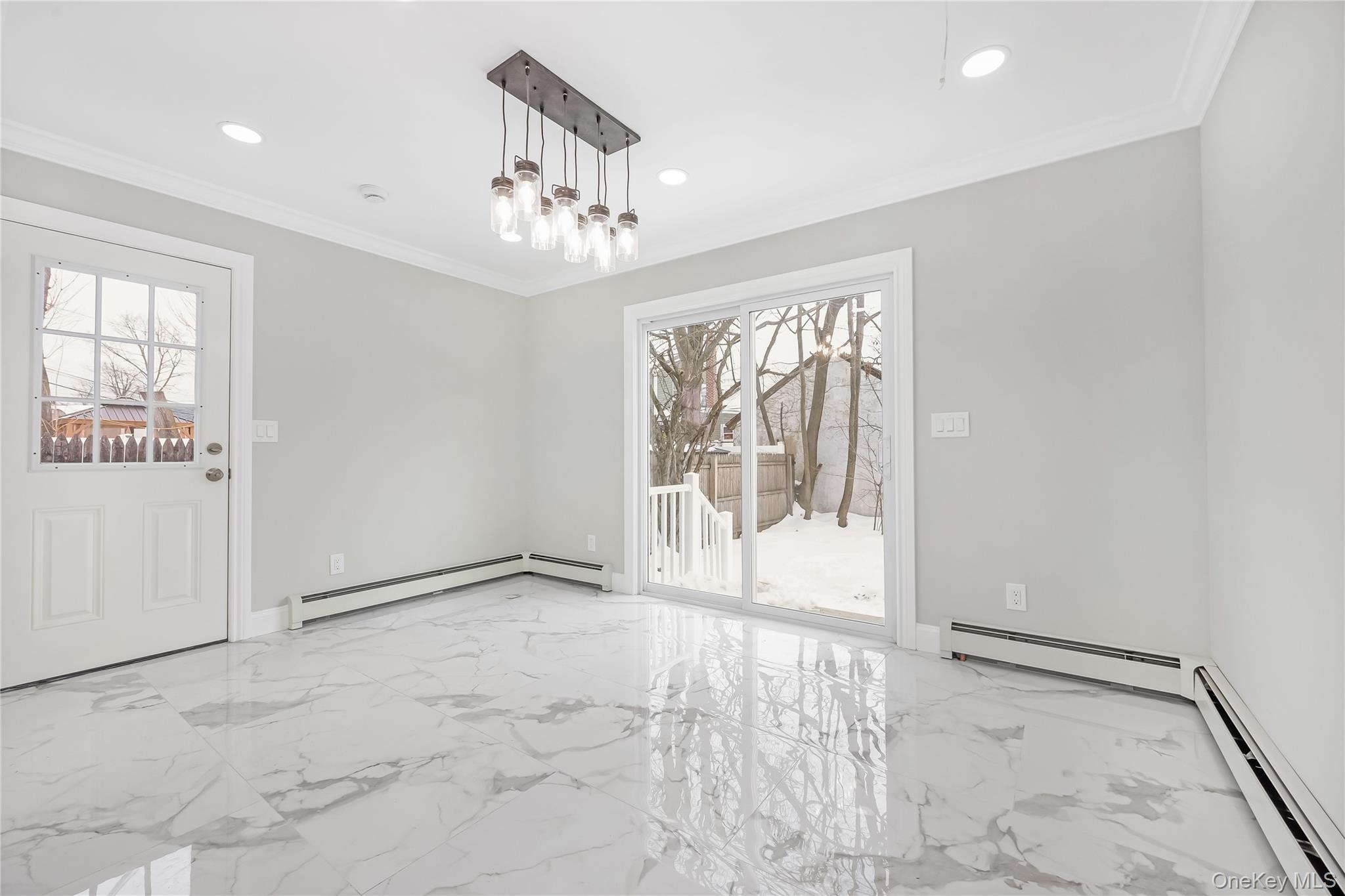 #14 photo, 58 Remsen Avenue, ナッソー郡 Hempstead , NY 11550