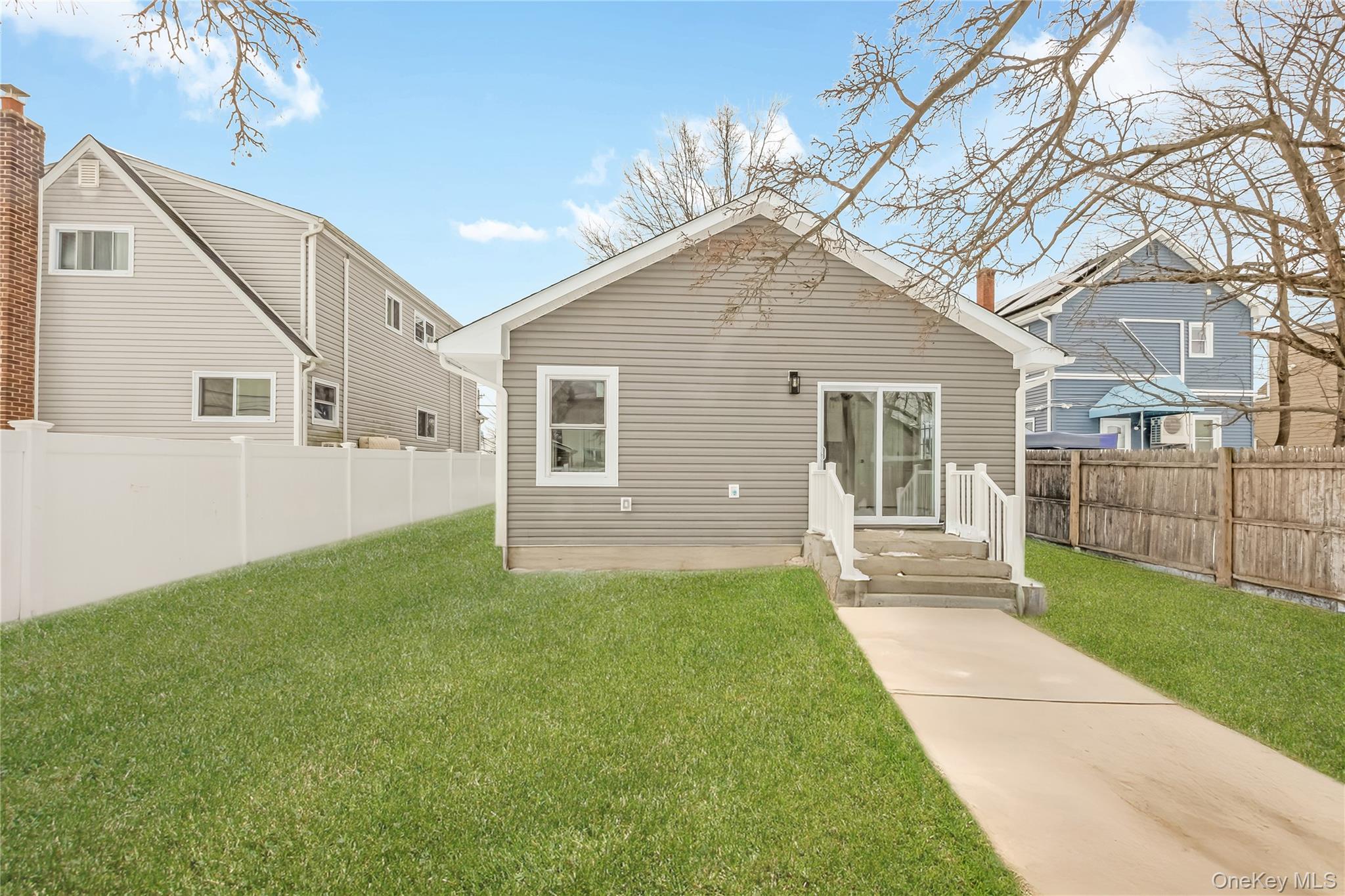 #2 photo, 58 Remsen Avenue, ナッソー郡 Hempstead , NY 11550