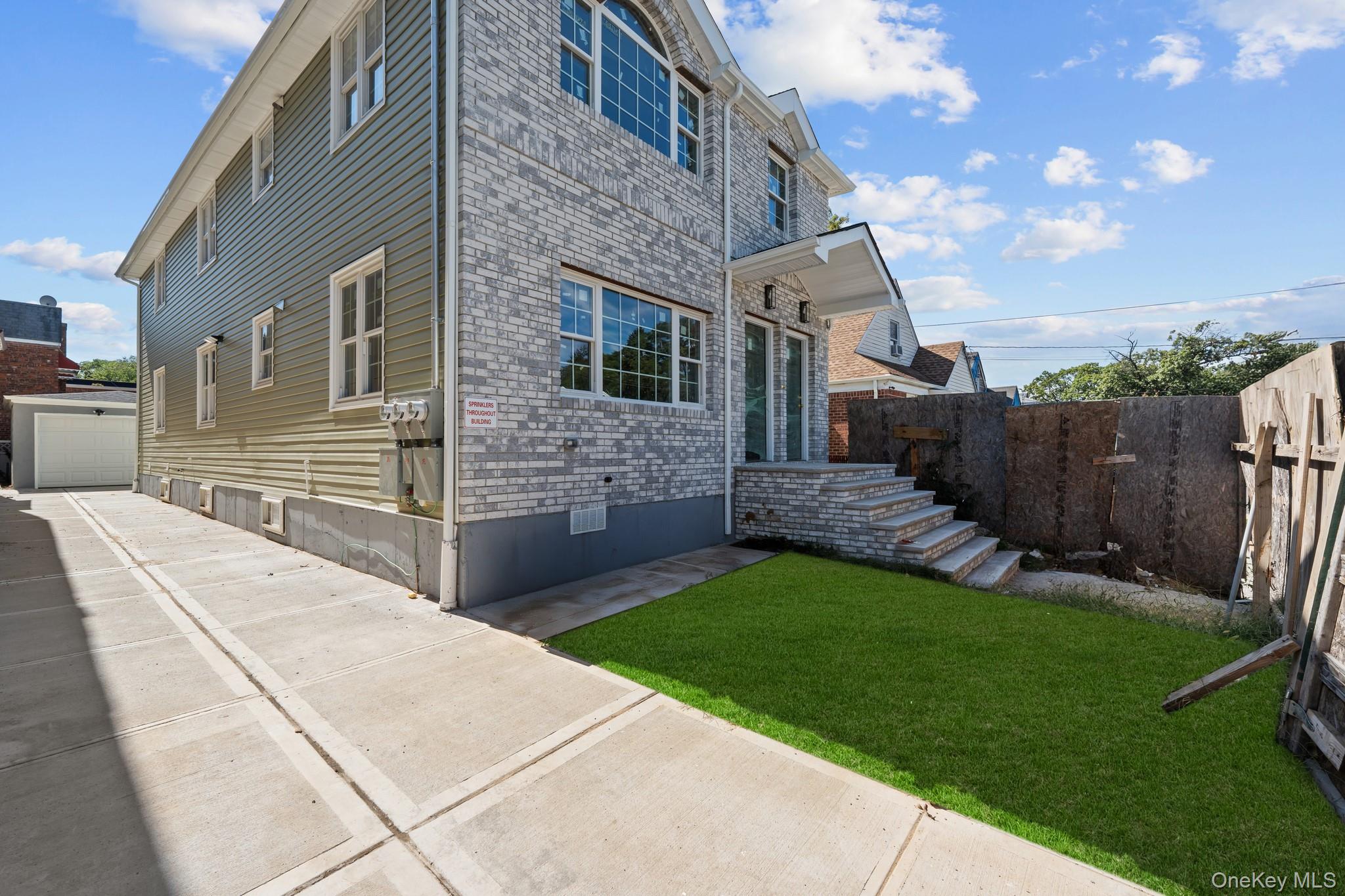 #16 photo, 223-12 134th Road, कुईंस Laurelton , NY 11413