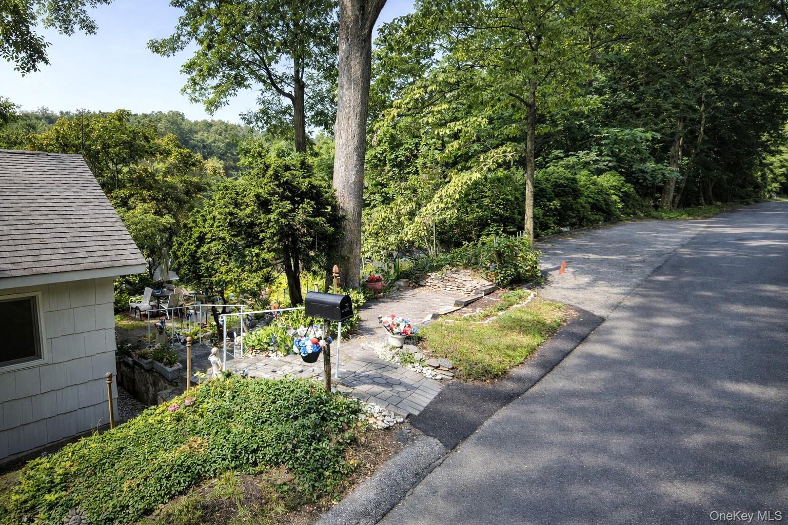 #2 photo, 22 Hill Road, Saint James , NY 11780