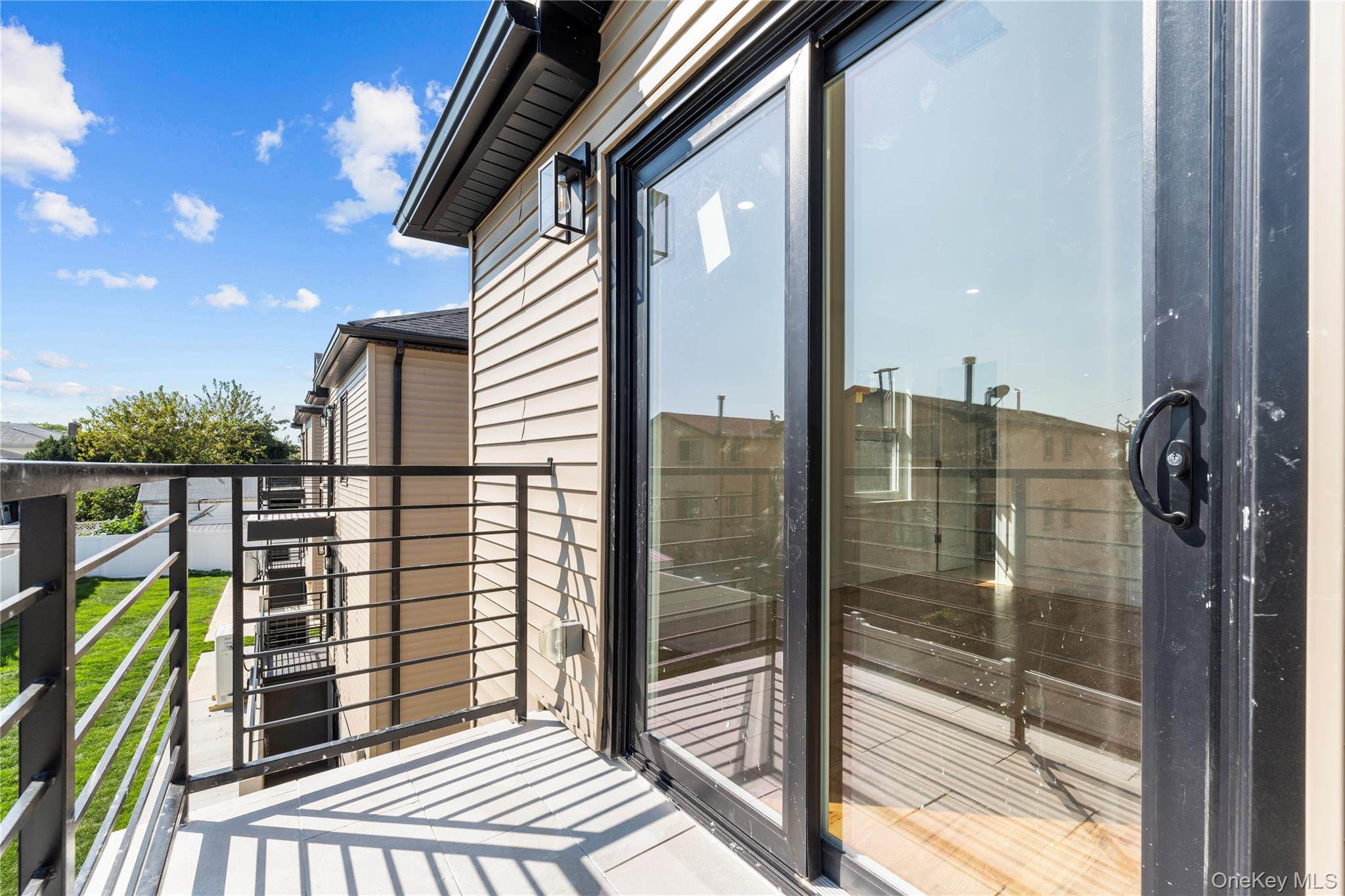 #12 photo, 258-14 147 Road, कुईंस Rosedale , NY 11422