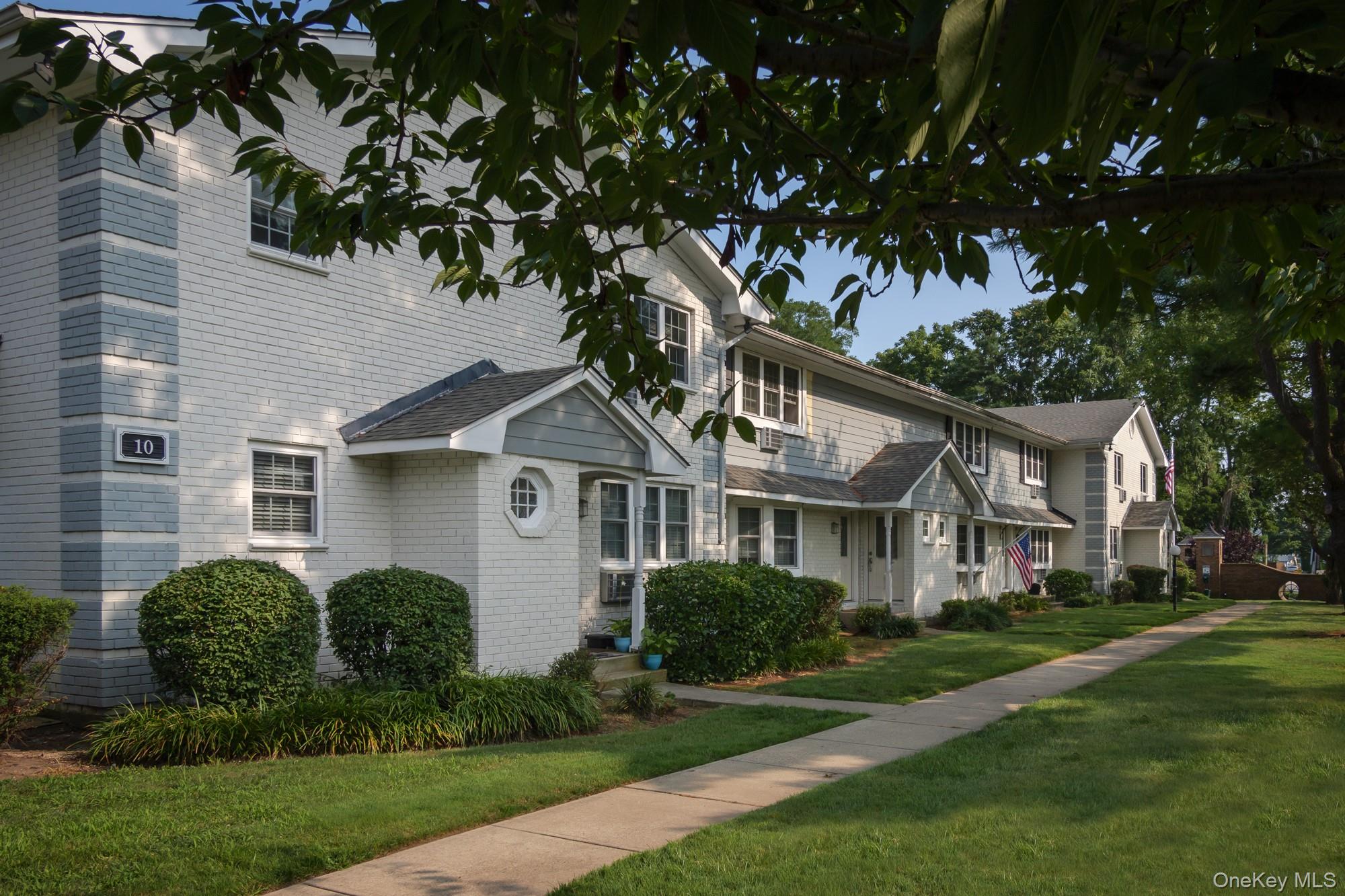 #2 photo, 23 Weaver Drive, Massapequa , NY 11758