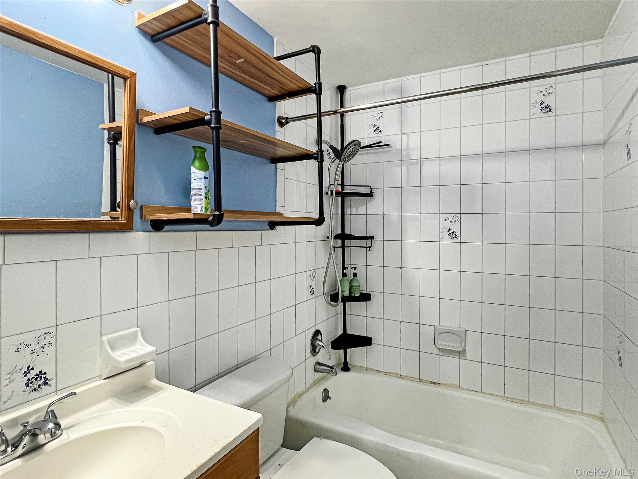 #6 photo, 9206 95th Avenue, クイーンズ区 Ozone Park , NY 11416