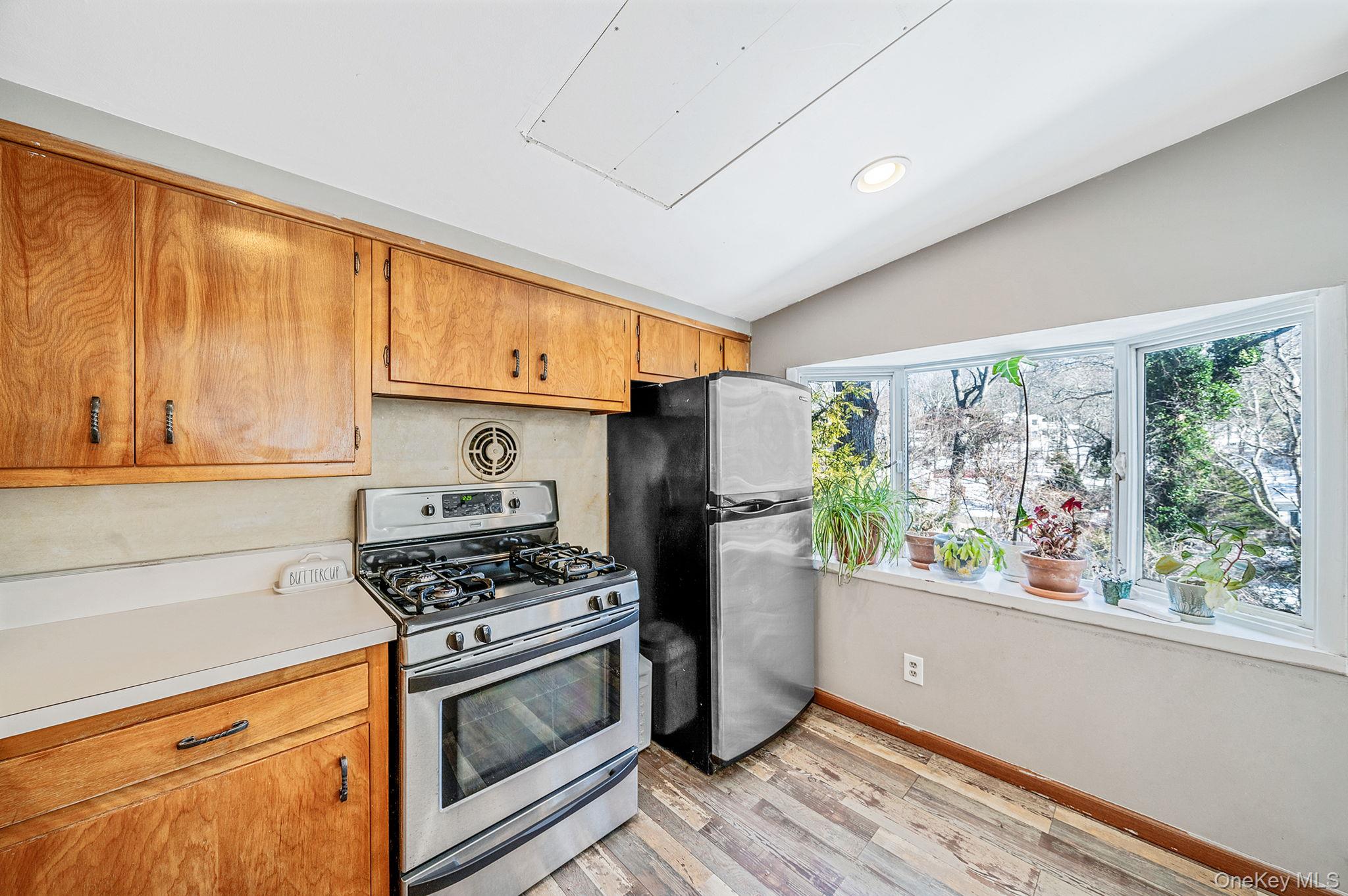 #11 photo, 15 Ridge Lane, सफ़ोक काउंटी Miller Place , NY 11764