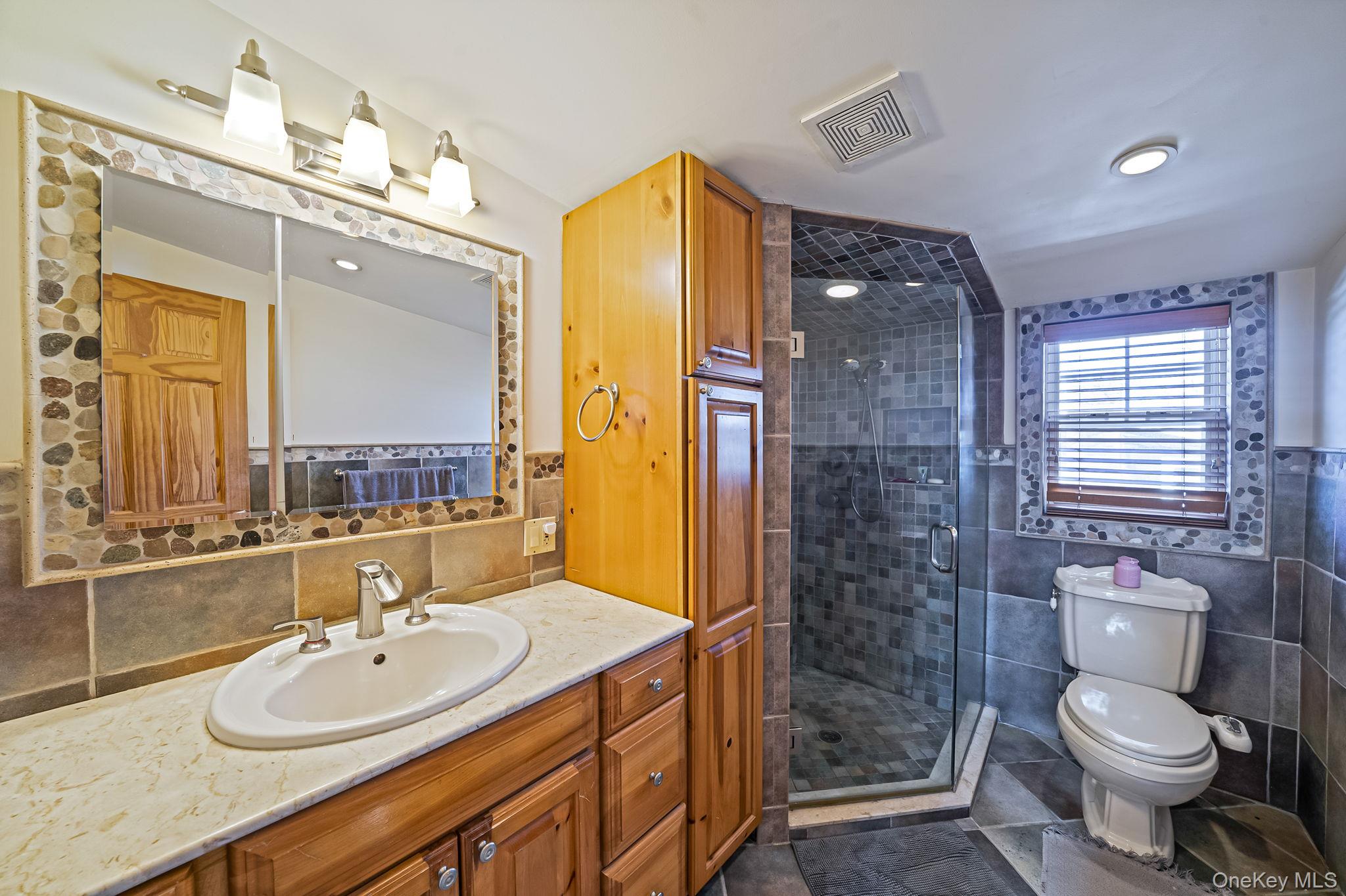 #12 photo, 15 Ridge Lane, सफ़ोक काउंटी Miller Place , NY 11764