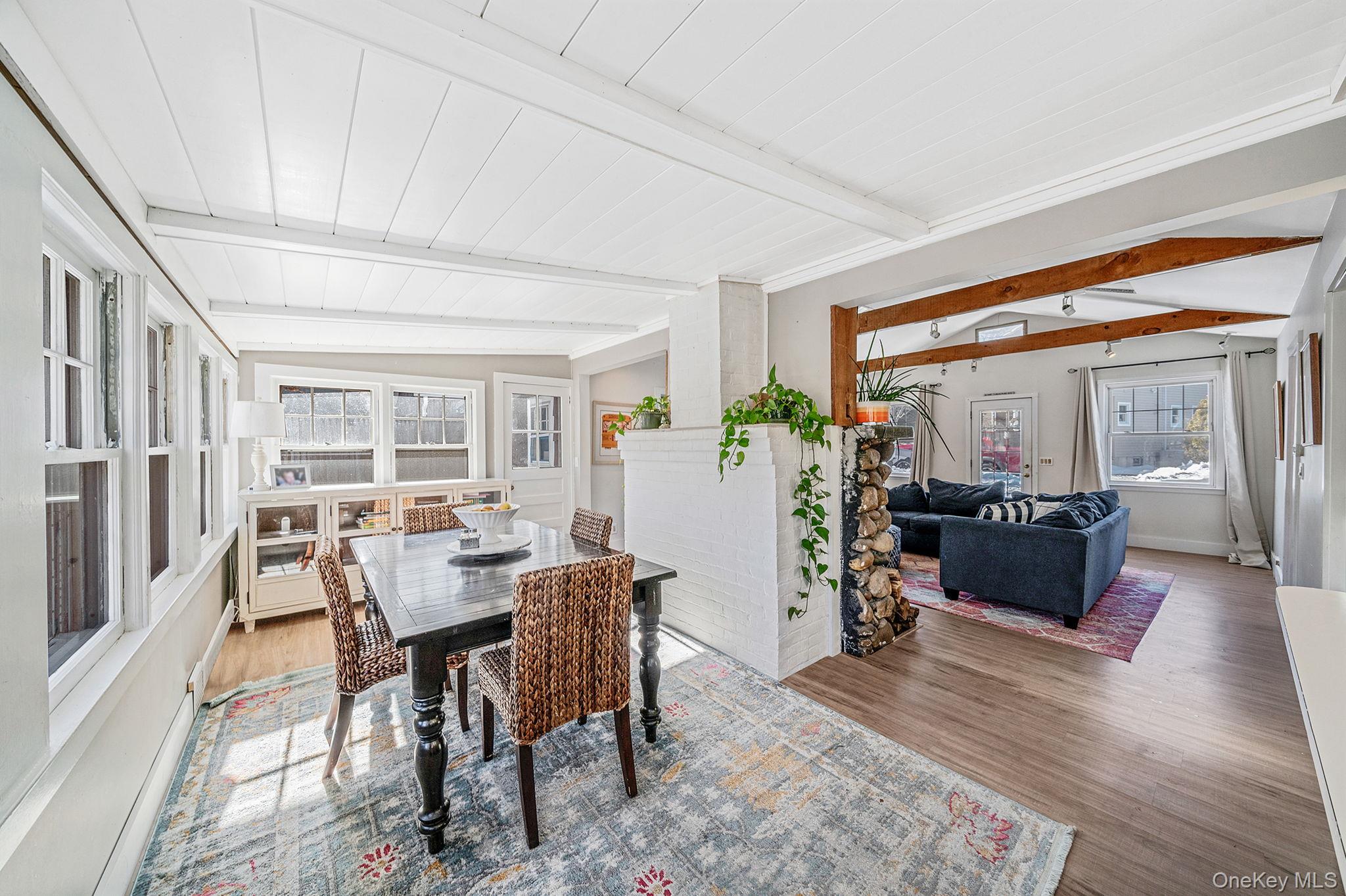 #6 photo, 15 Ridge Lane, सफ़ोक काउंटी Miller Place , NY 11764