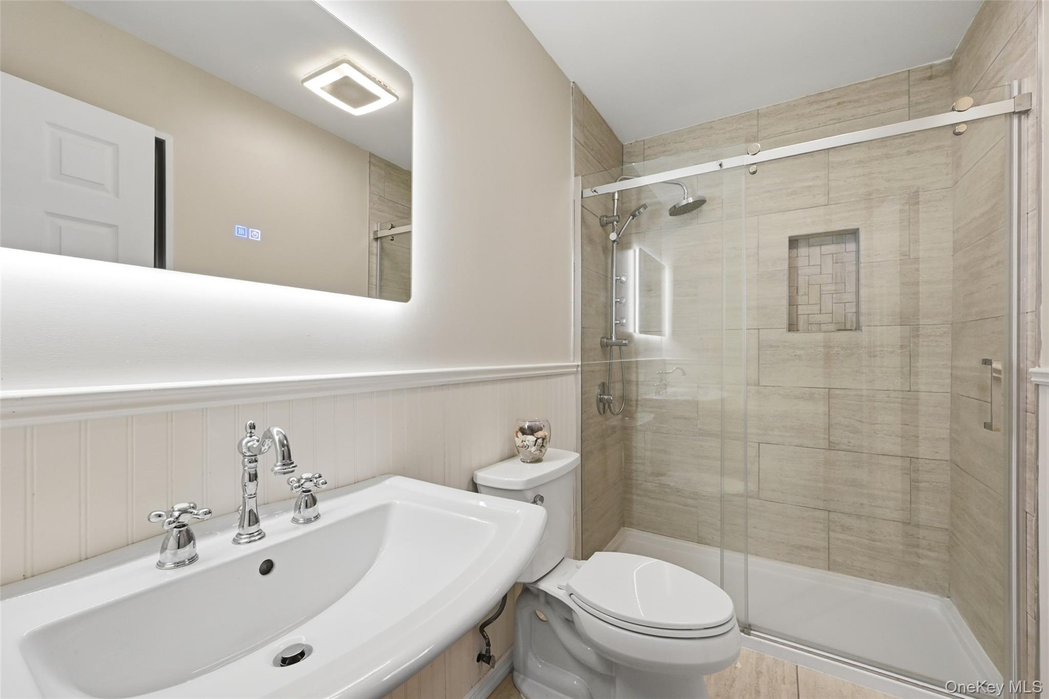 #17 photo, 4 Cottage Court, Middle Island , NY 11953