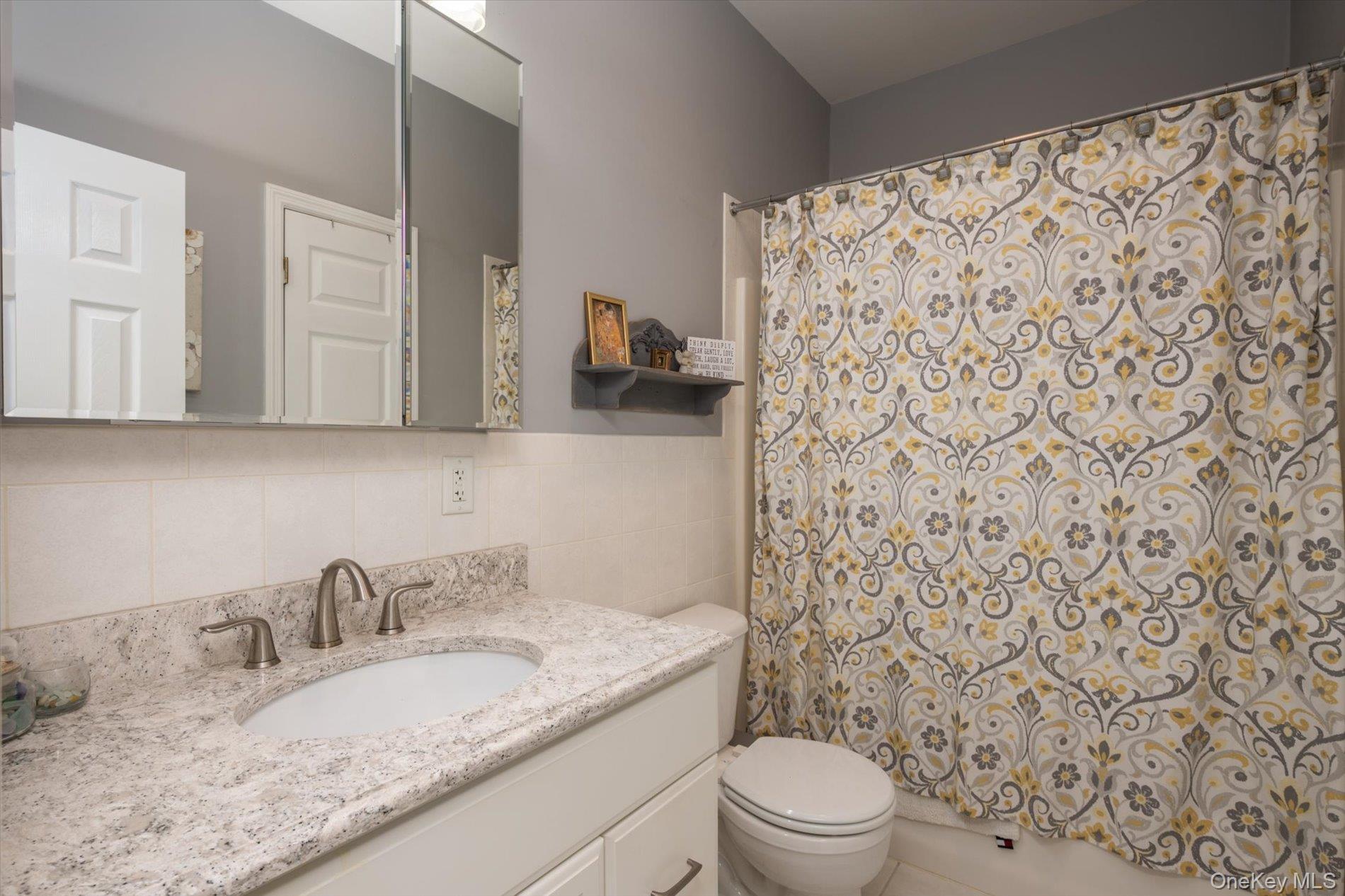 #13 photo, 34 Sarah Court, Amityville , NY 11701