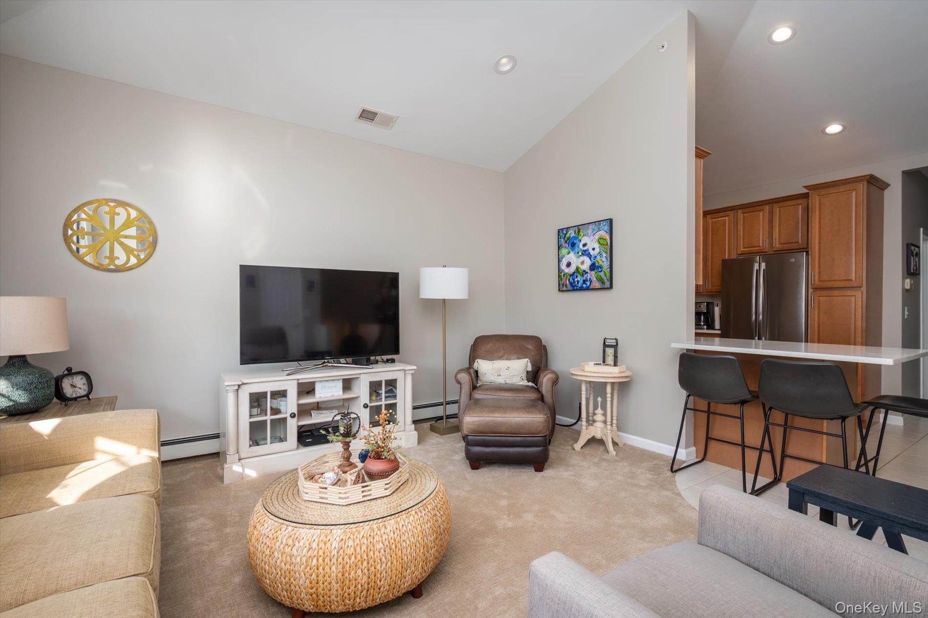 #6 photo, 34 Sarah Court, Amityville , NY 11701