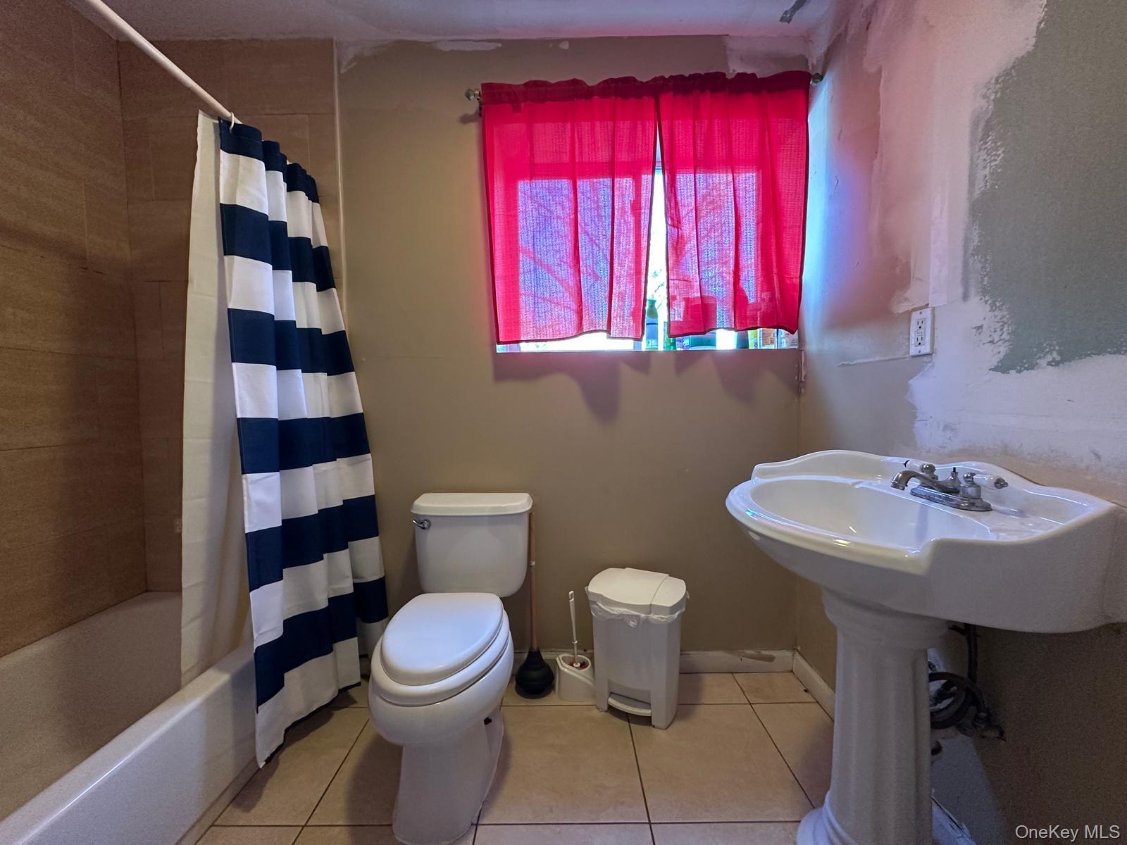 #6 photo, 98 N 22nd Street, Wyandanch , NY 11798