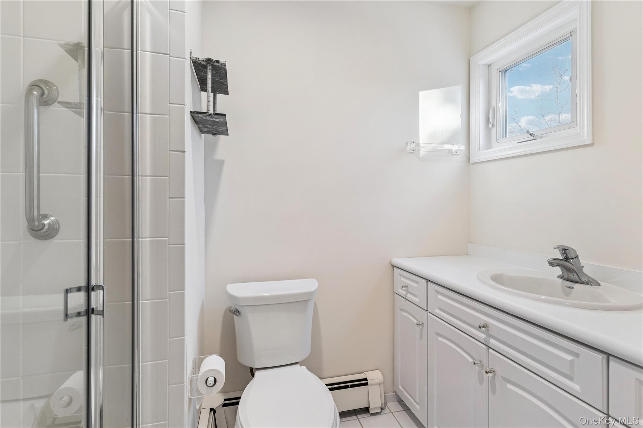 #15 photo, 1864 Cynthia Lane, নাসাউ কাউন্টি Merrick , NY 11566