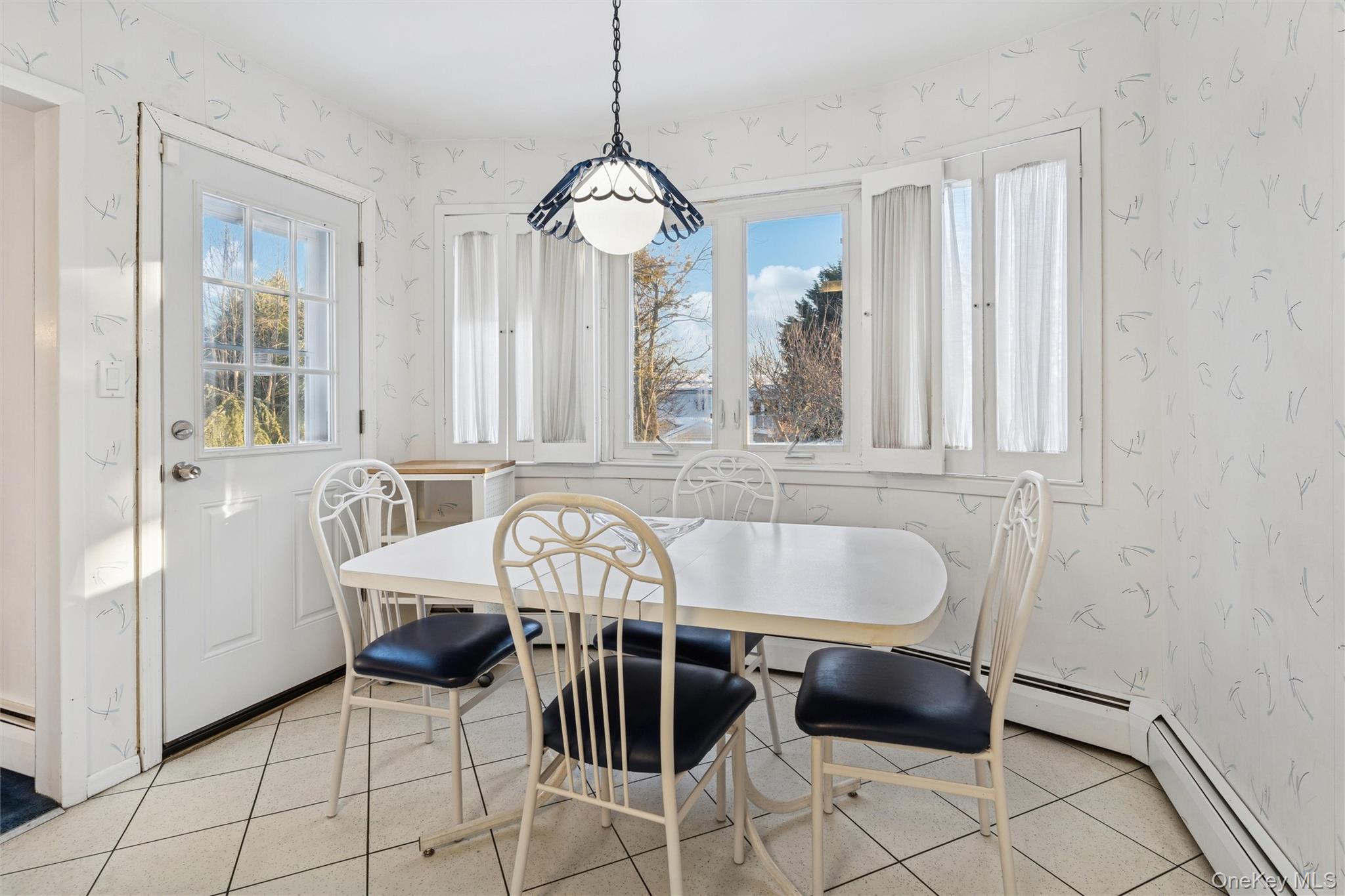 #6 photo, 1864 Cynthia Lane, নাসাউ কাউন্টি Merrick , NY 11566