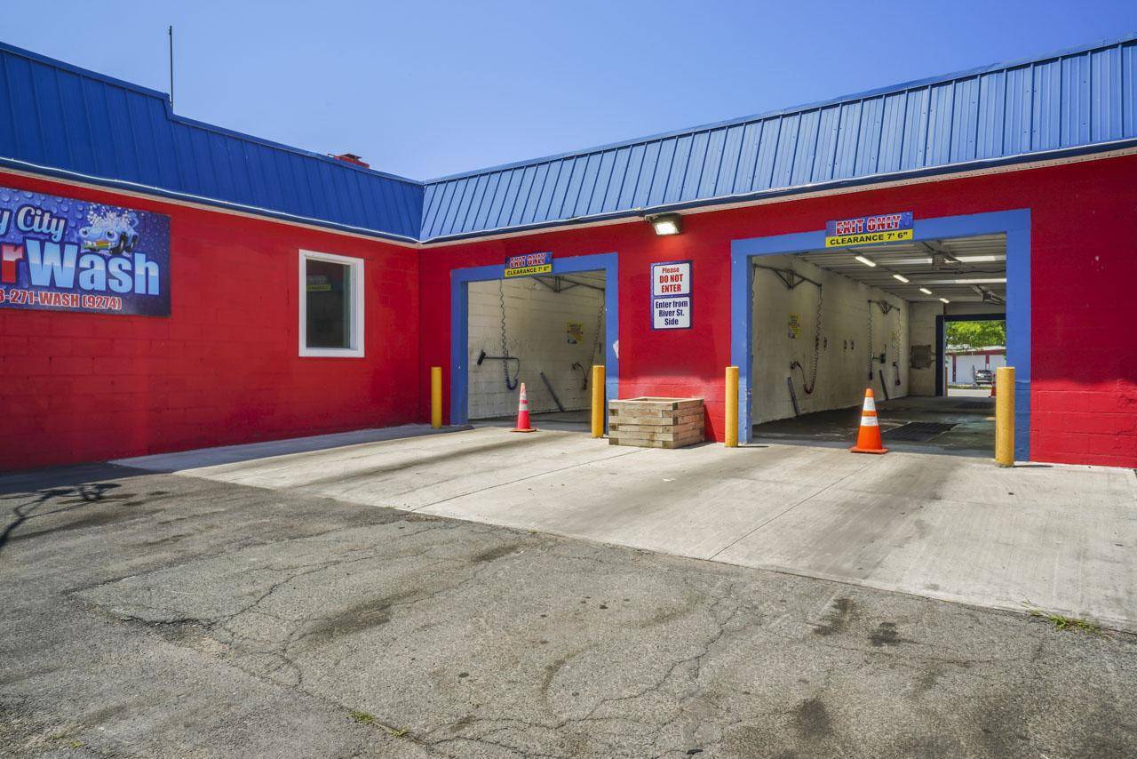 #13 photo, 690-696 River Street, Troy , NY 12180