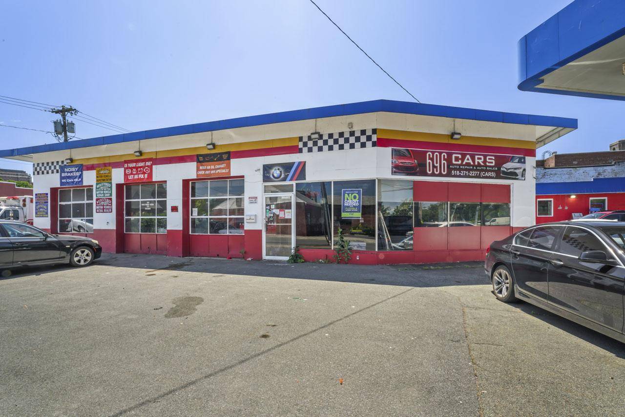 #18 photo, 690-696 River Street, Troy , NY 12180