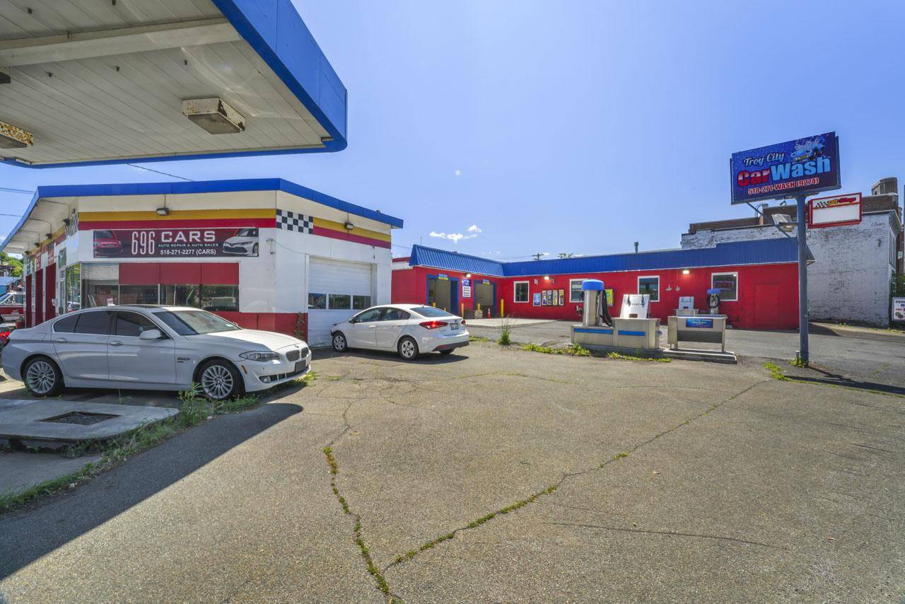 #19 photo, 690-696 River Street, Troy , NY 12180