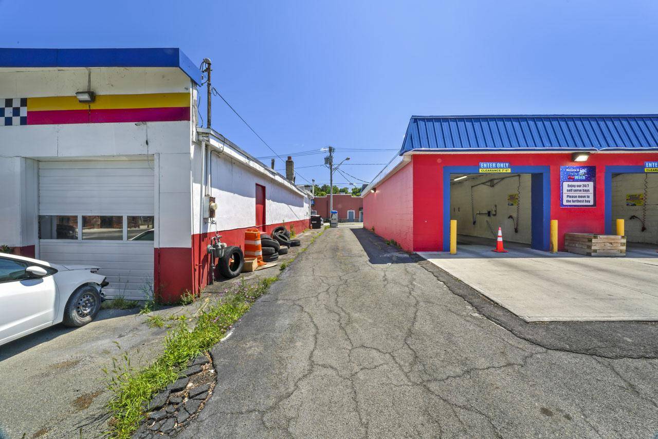 #20 photo, 690-696 River Street, Troy , NY 12180