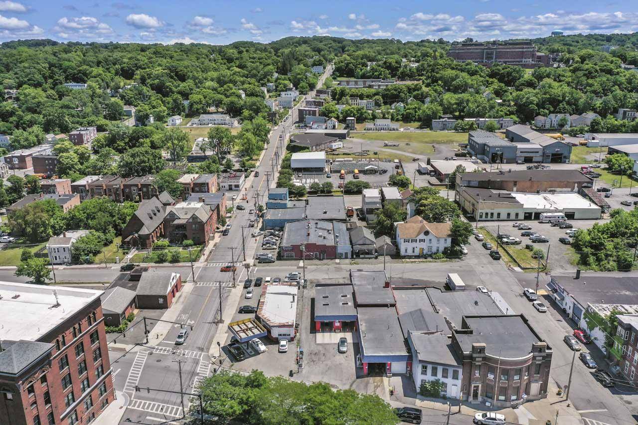 #27 photo, 690-696 River Street, Troy , NY 12180