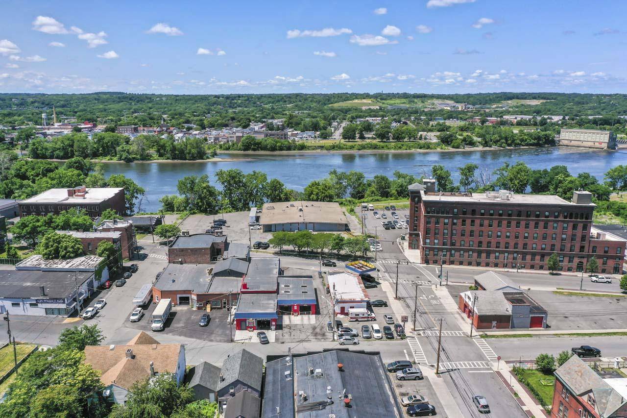 #28 photo, 690-696 River Street, Troy , NY 12180